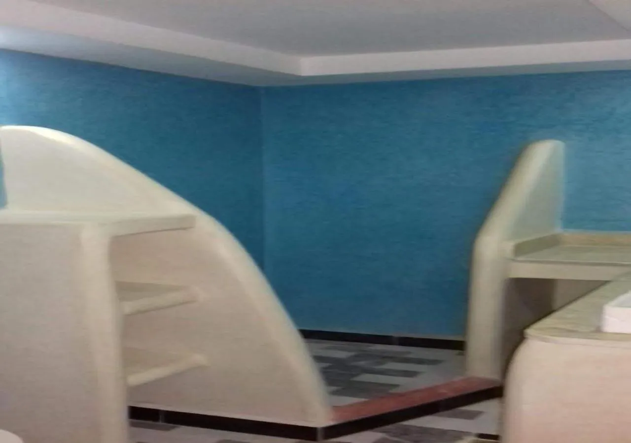 Shower in Kasr Tin Hinane