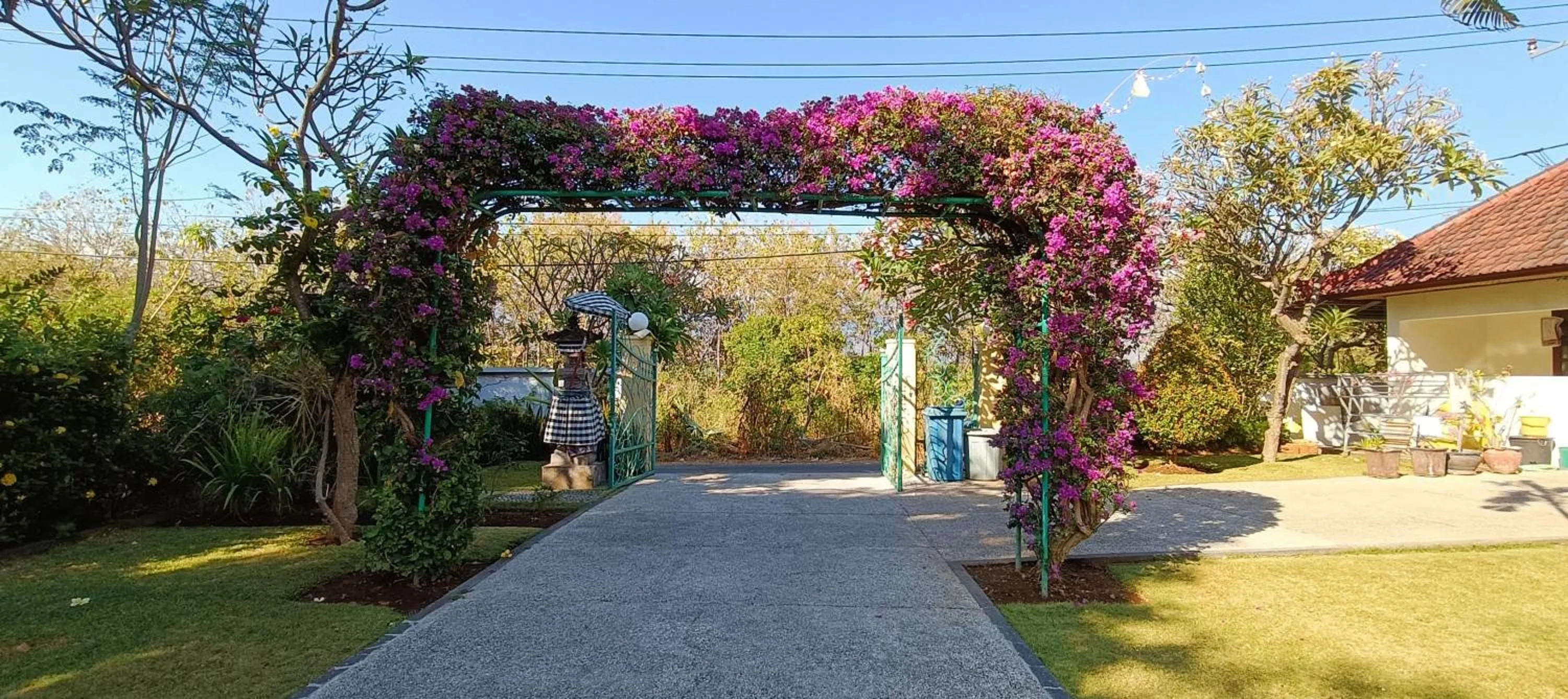 Garden in Villa Lilly Sea View Private Pool