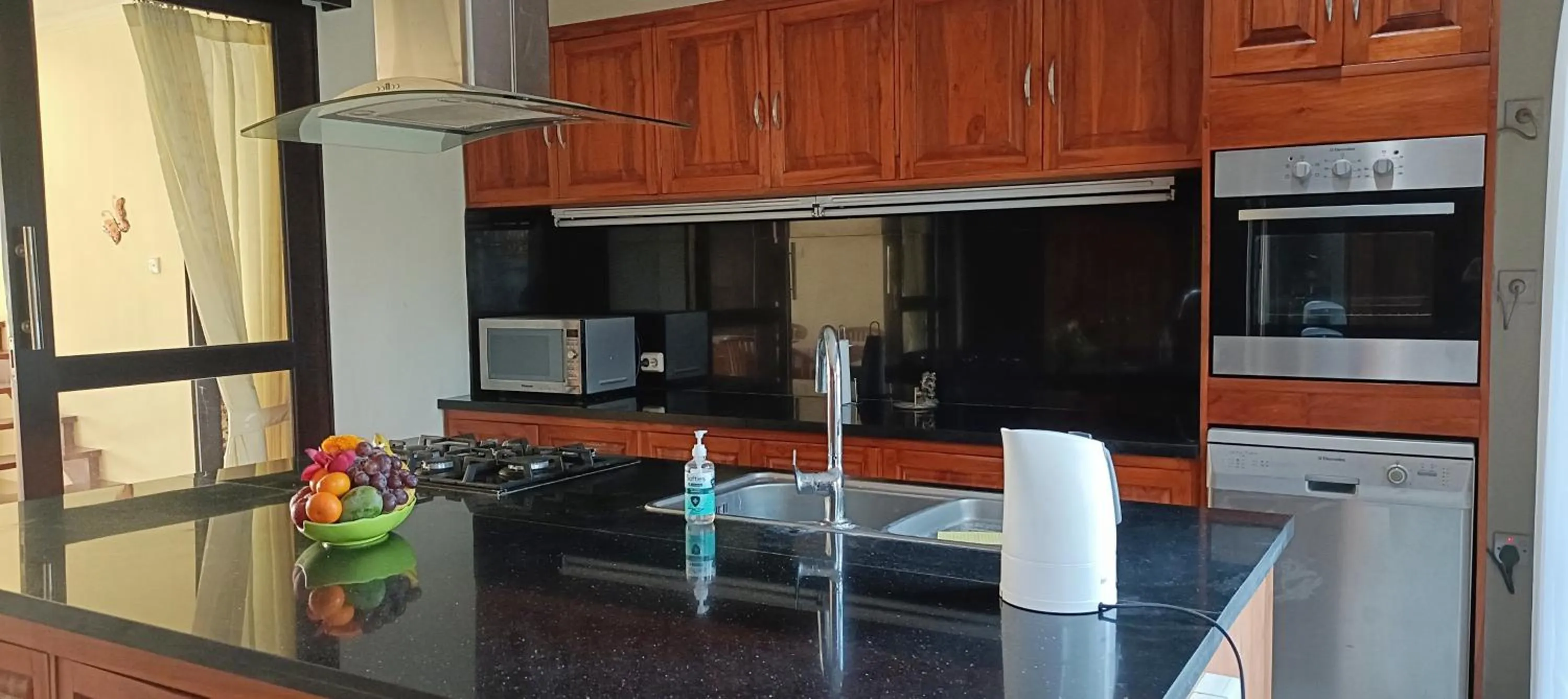 Kitchen or kitchenette in Villa Lilly Sea View Private Pool