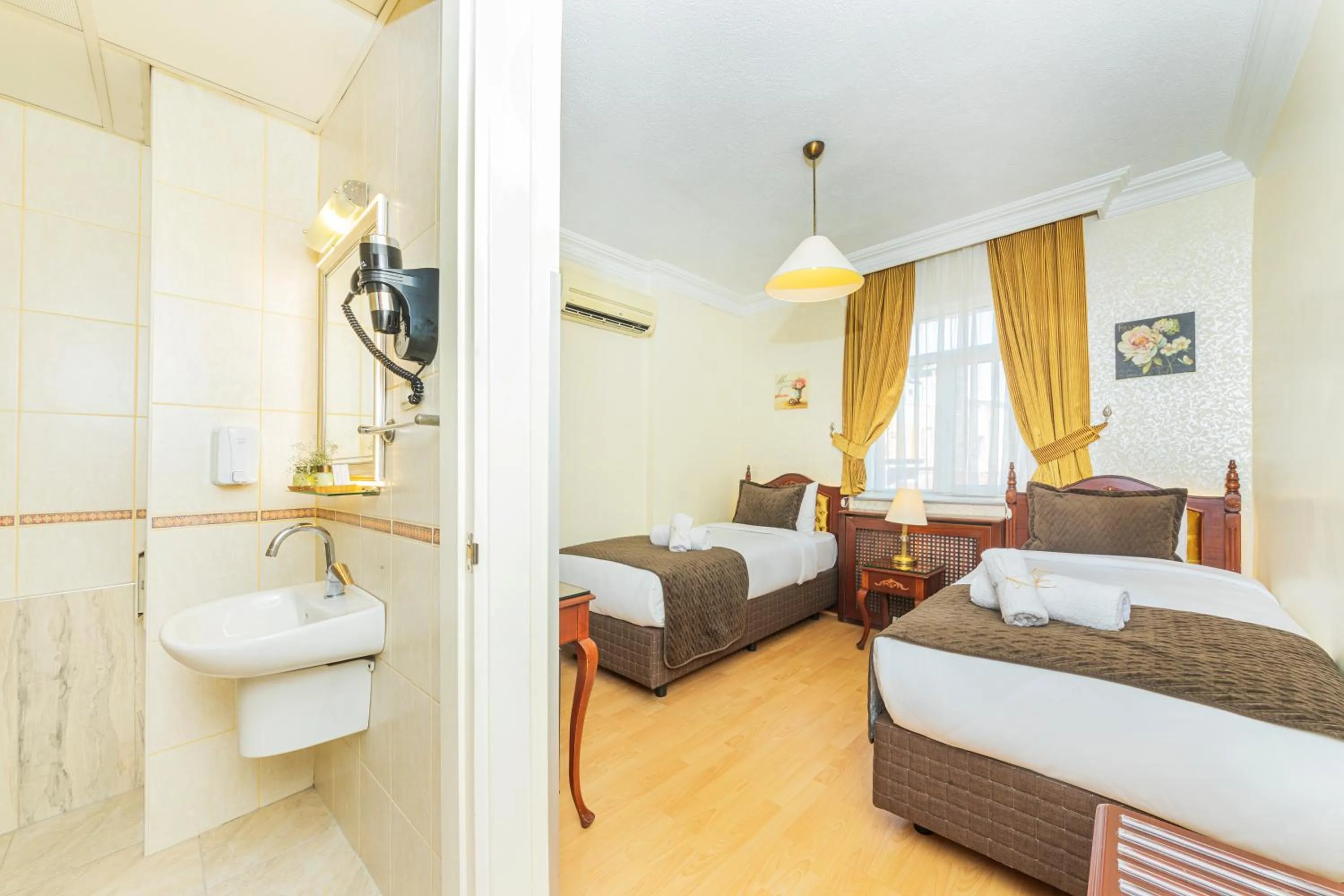 Bed in Hotel Ipek Palas