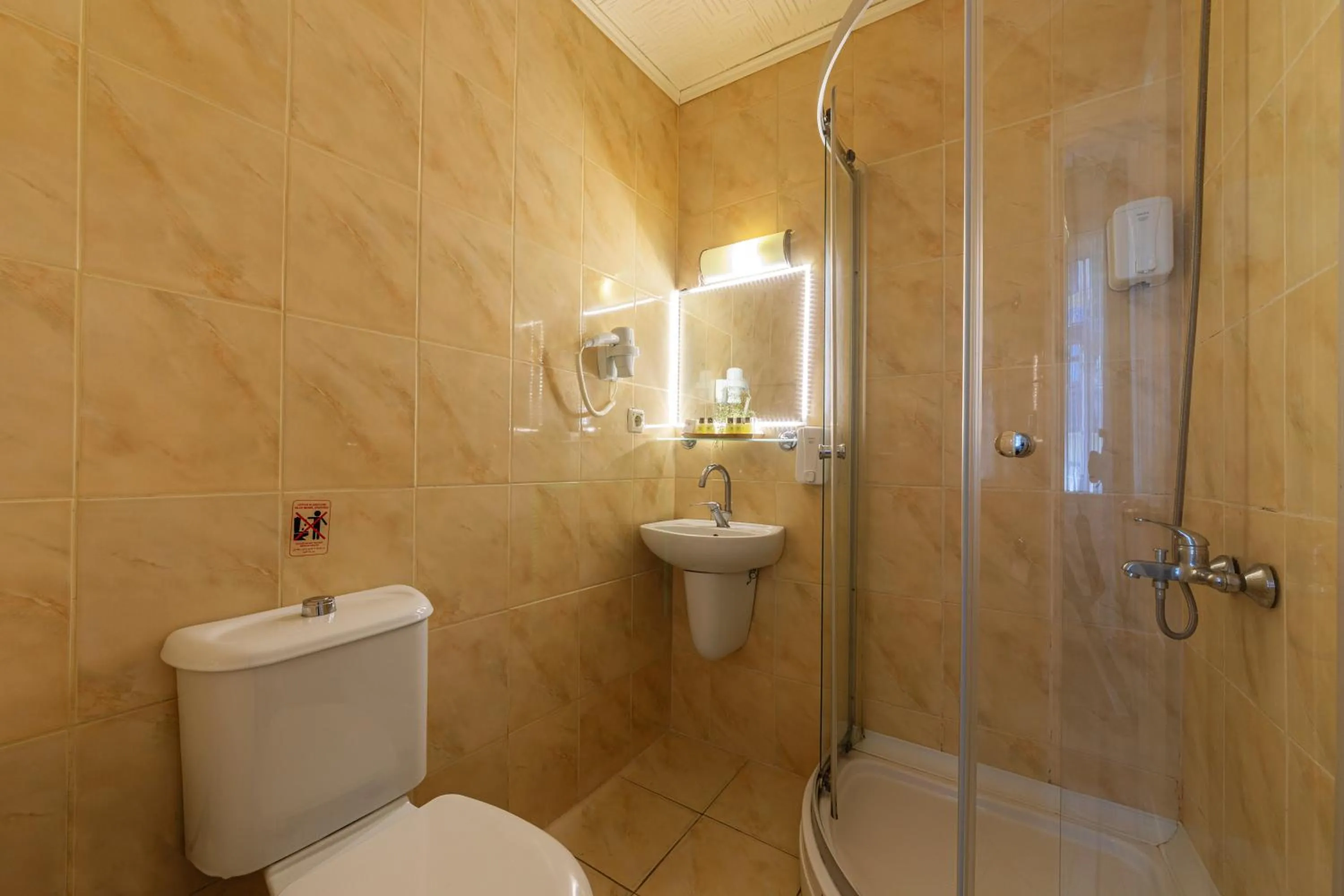 Shower in Hotel Ipek Palas