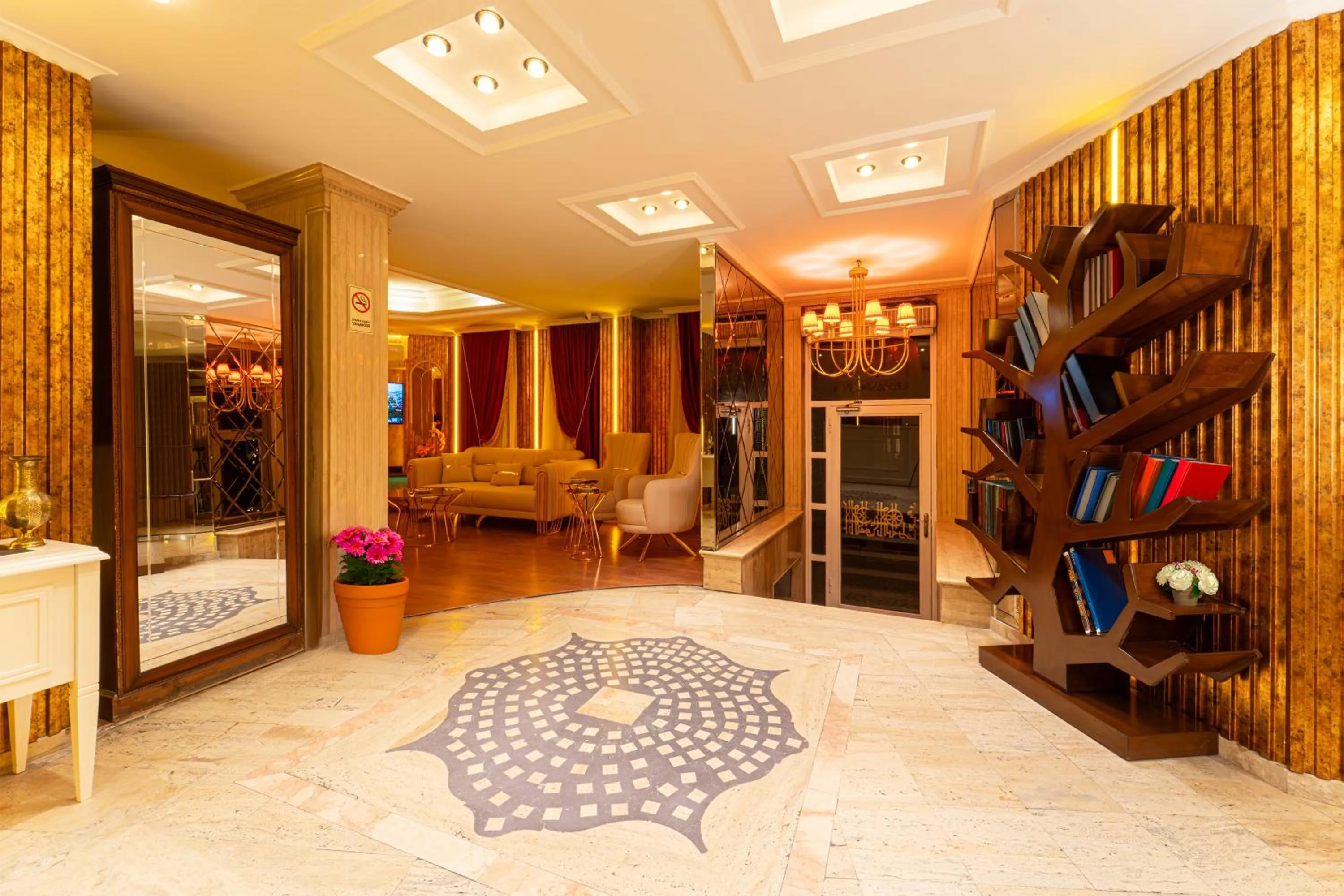 Lobby or reception, Bed in Ayasofya Hotel - Special Class