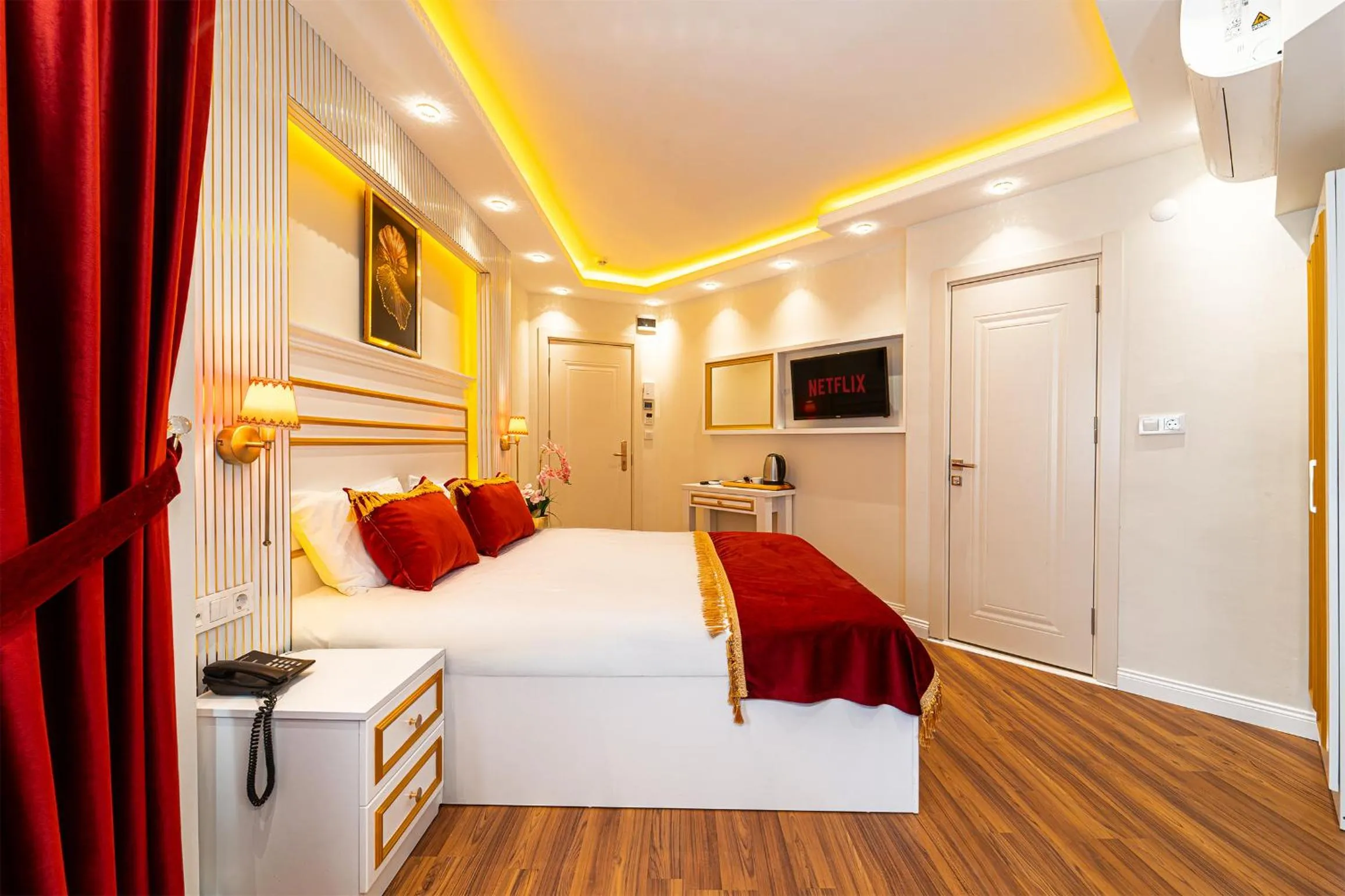 Bed in Ayasofya Hotel - Special Class