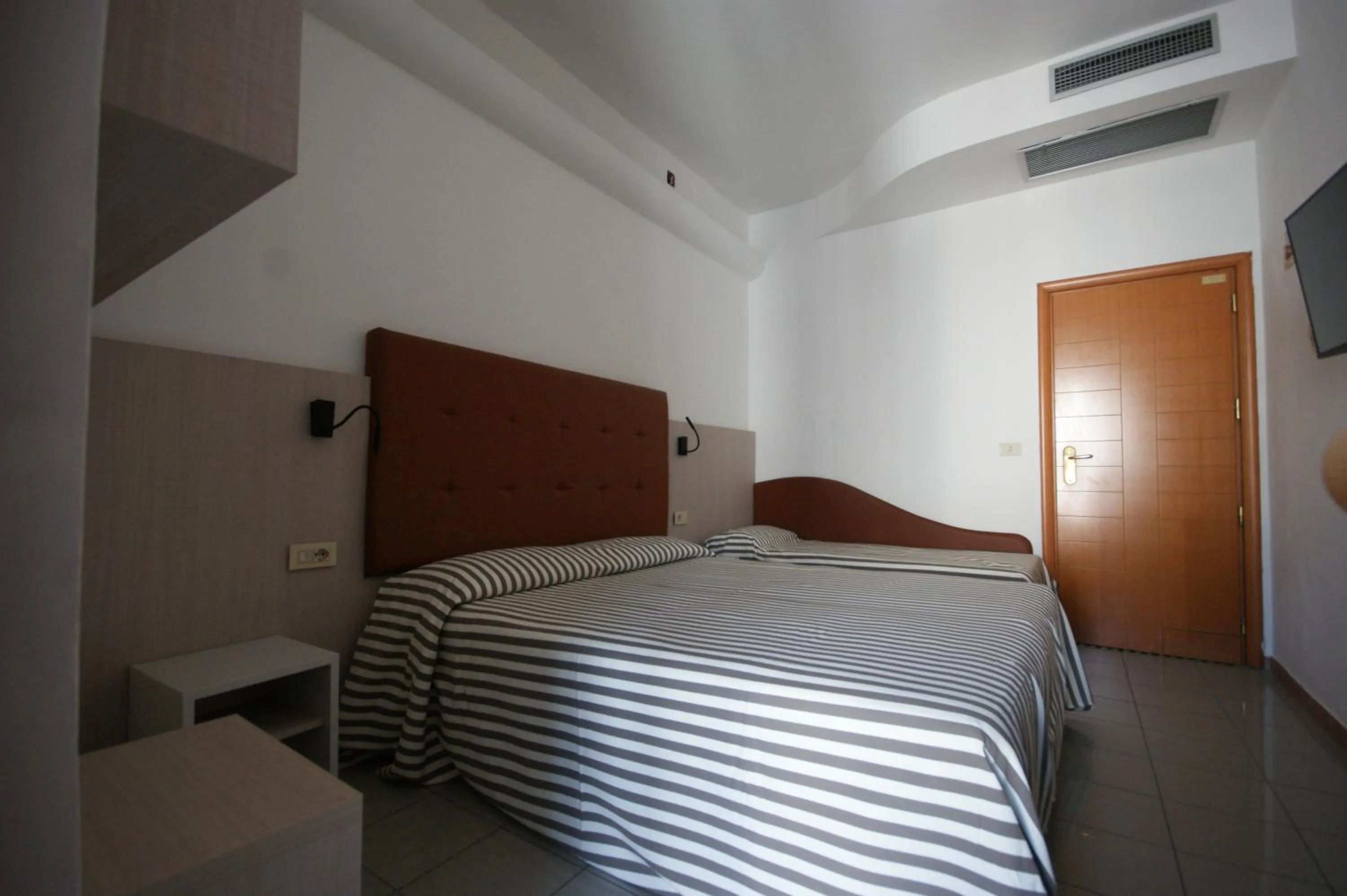 Bed in Hotel Marebello