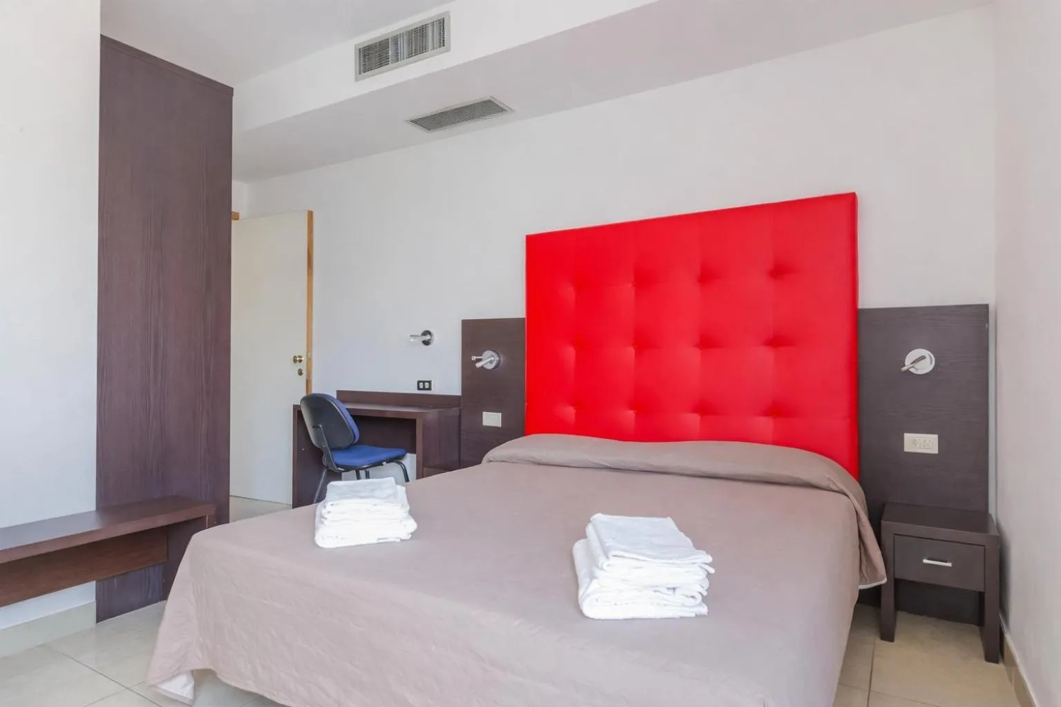 Bed in Hotel Marebello