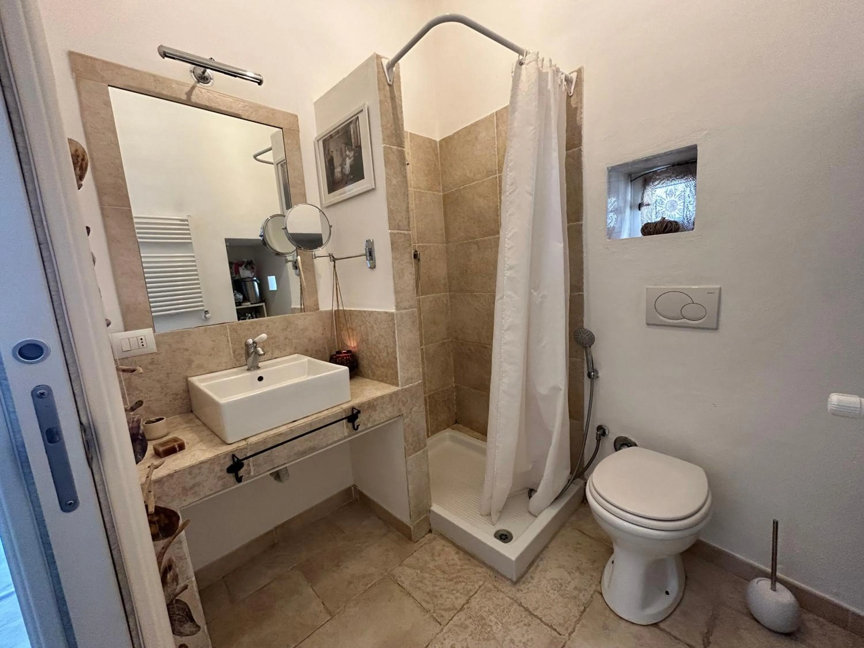 Bathroom in Sea and Tradition b&b