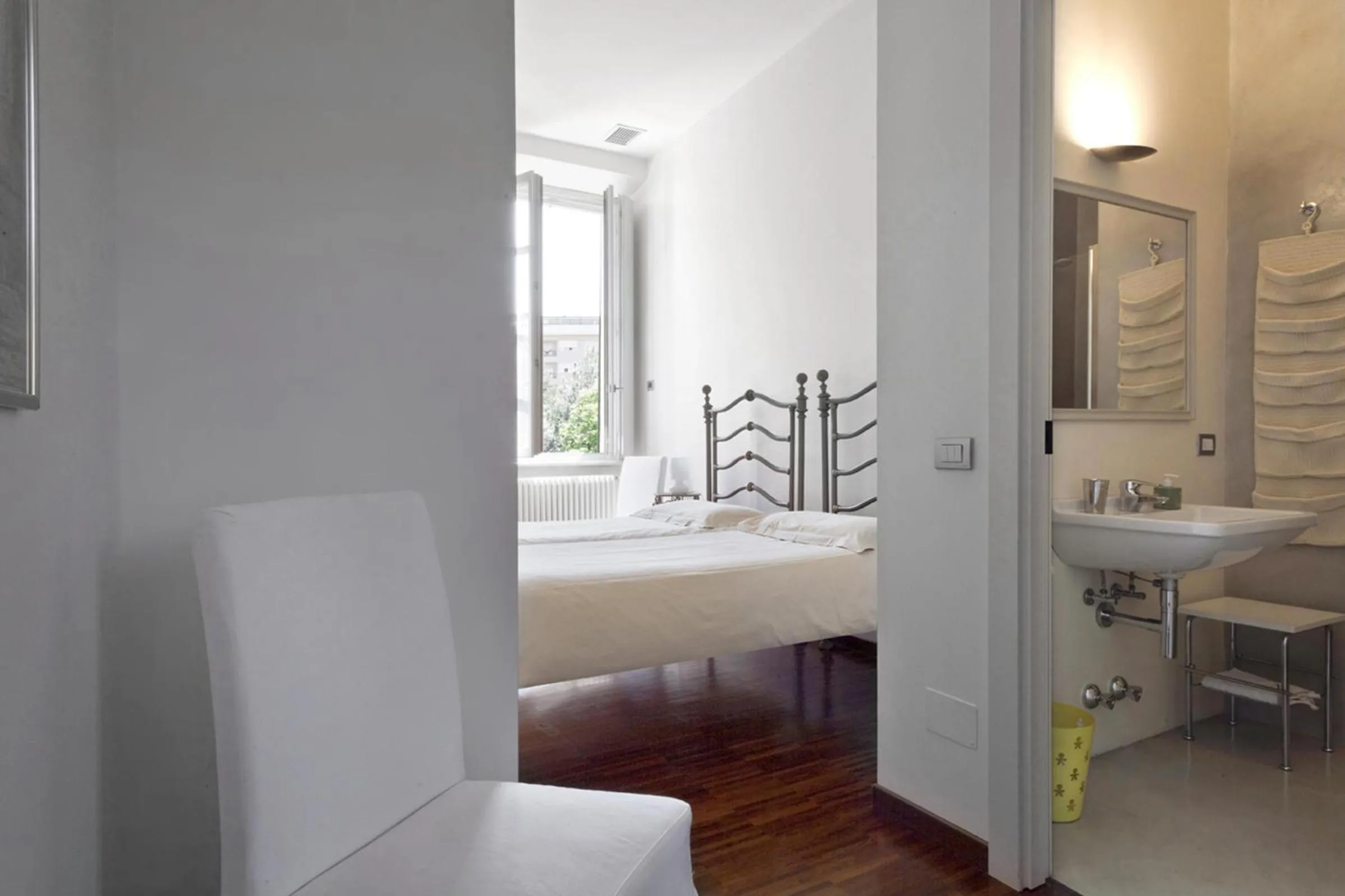 Bedroom, Bed in La Canarina Bed & Breakfast