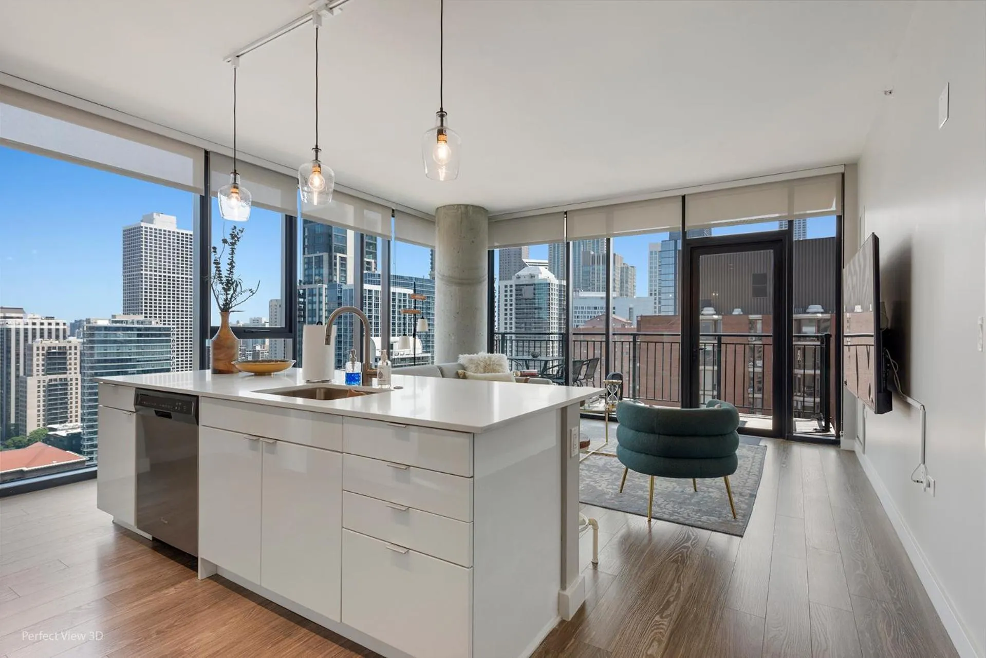 Kitchen or kitchenette in Aurelien Spacious Apartments in the Heart of Gold Coast