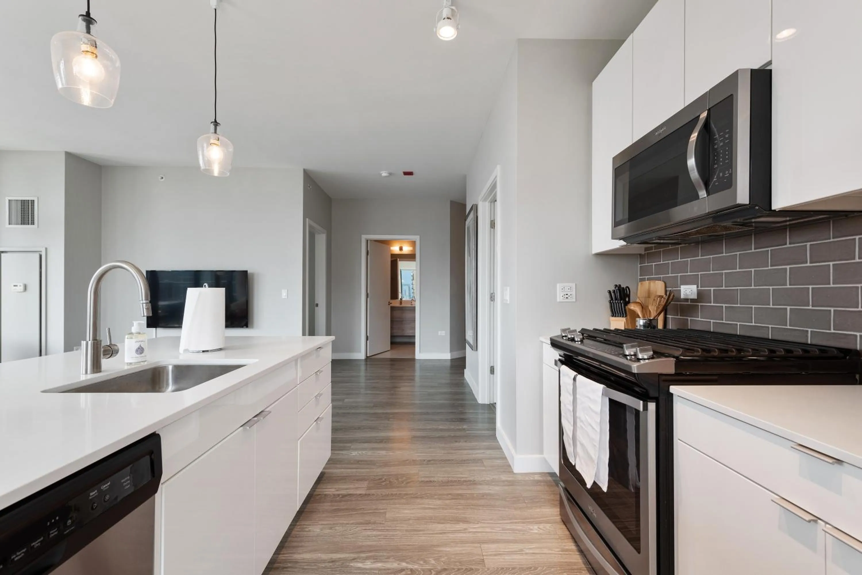 Kitchen or kitchenette in Aurelien Spacious Apartments in the Heart of Gold Coast