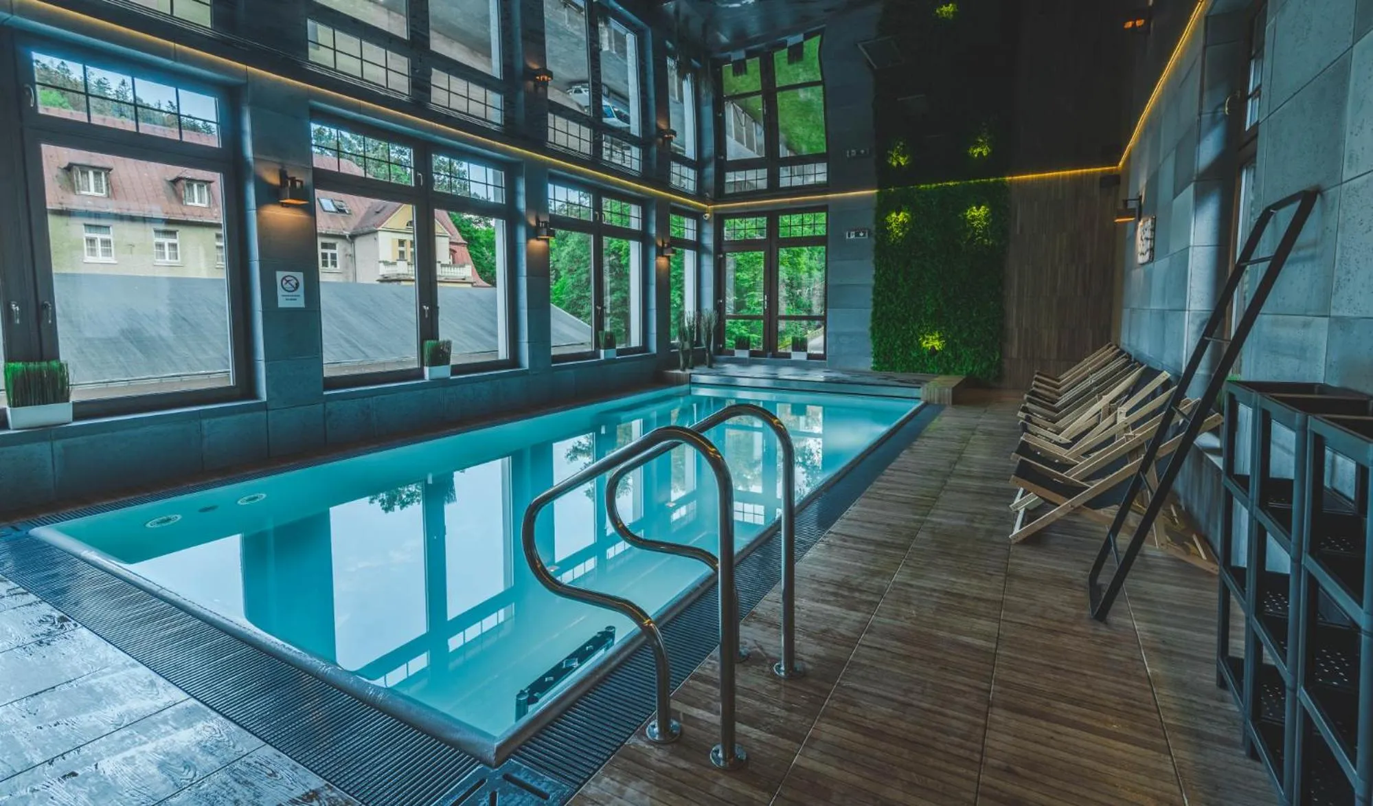 Swimming pool in Medical Wellness & SPA Werona