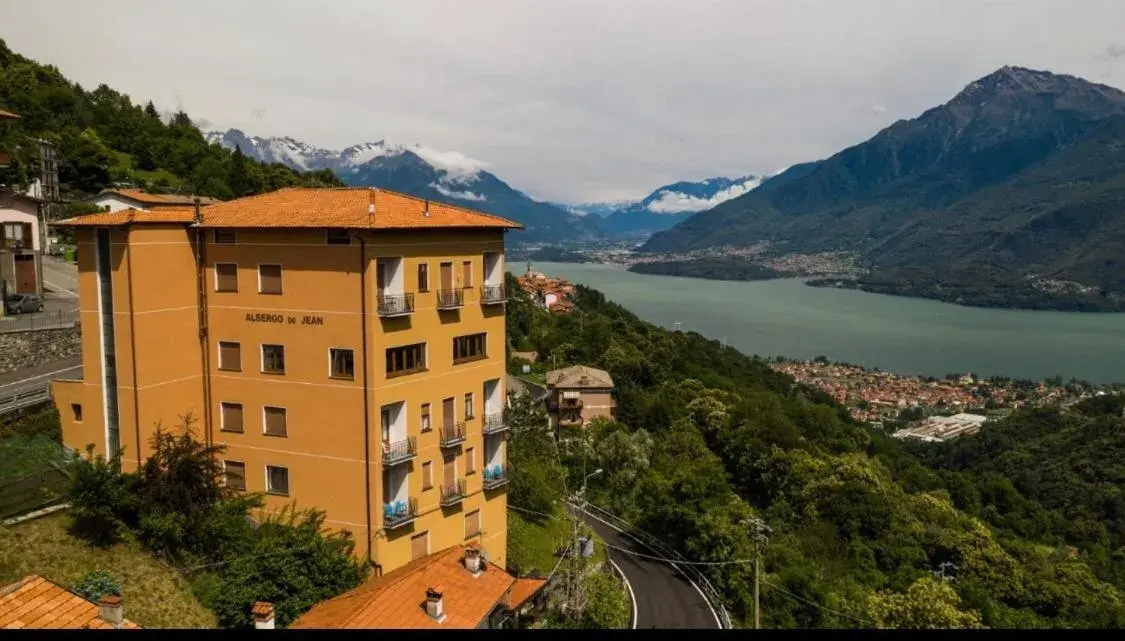 Albergo De Jean Albergo De Jean