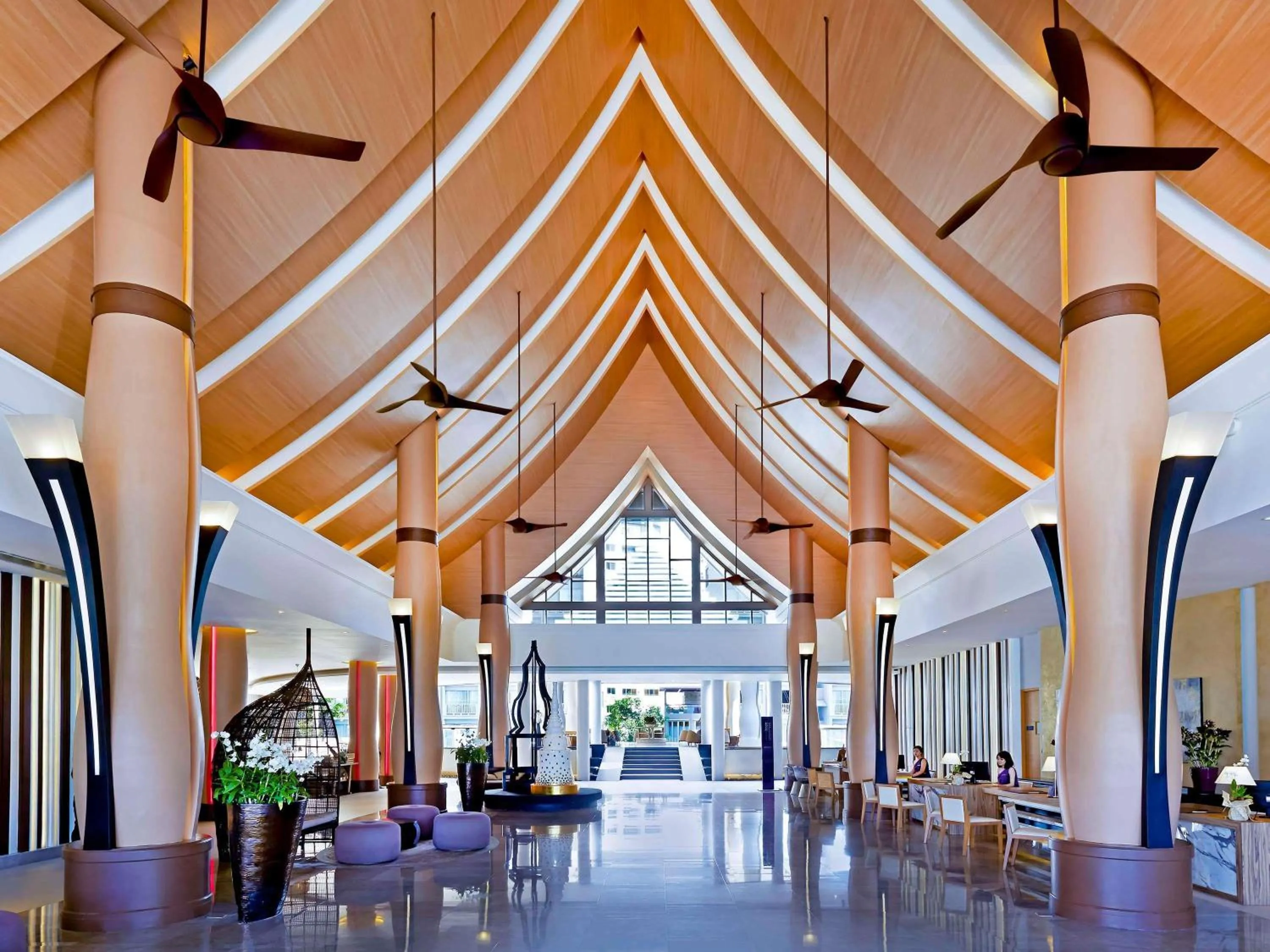 Property building in Grand Mercure Phuket Patong