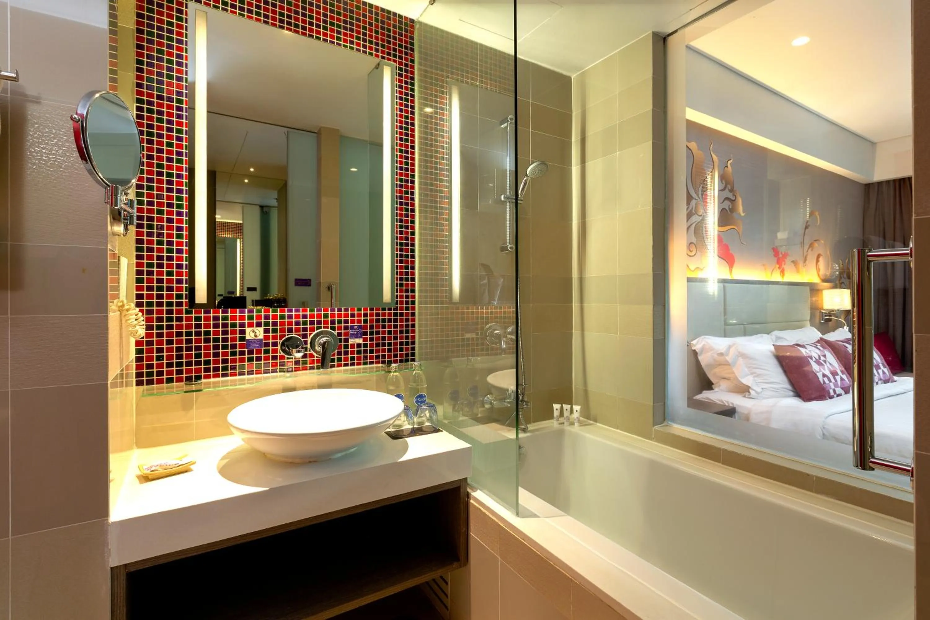 Bathroom, Bed in Grand Mercure Phuket Patong