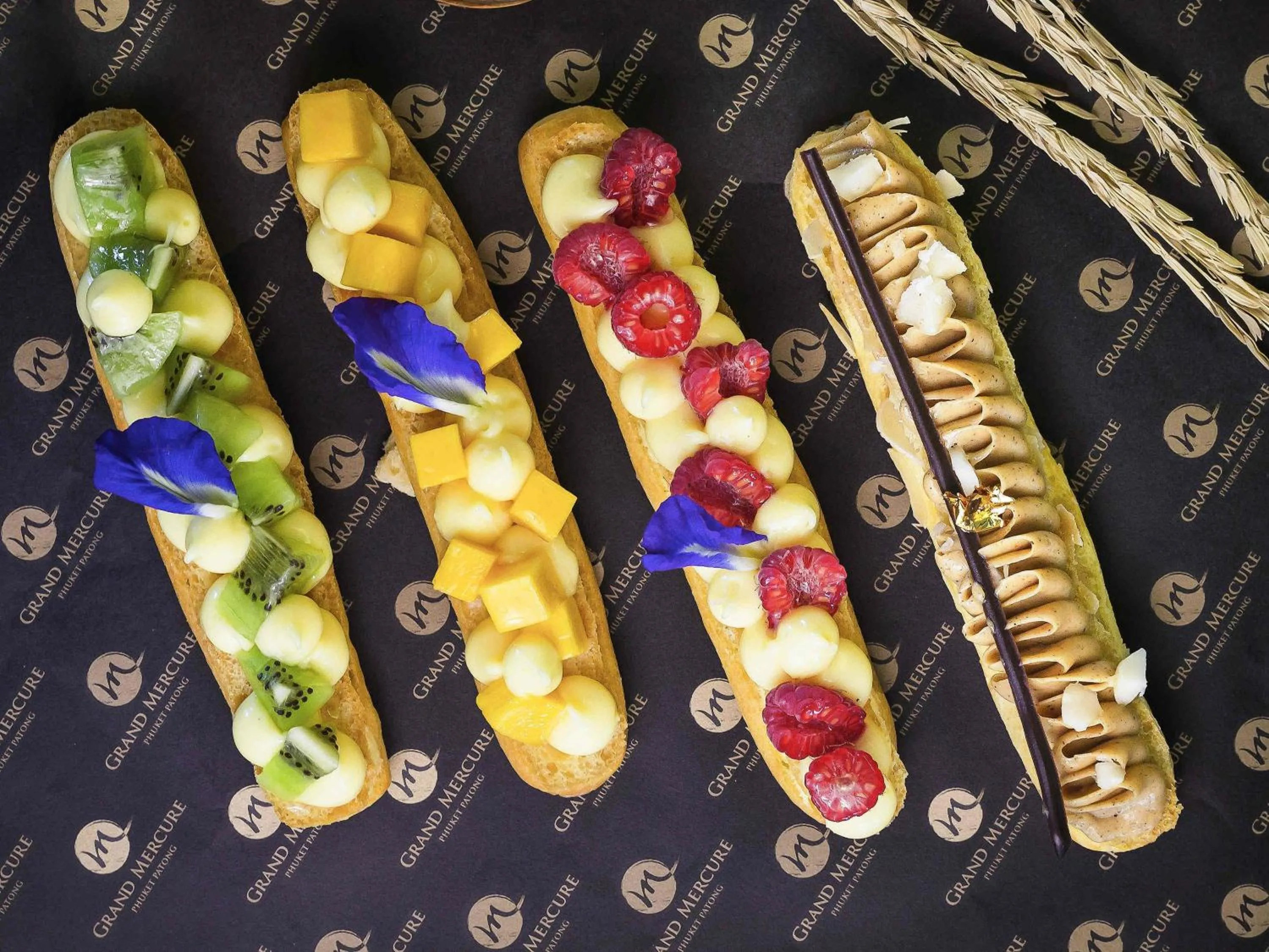 Restaurant/places to eat in Grand Mercure Phuket Patong