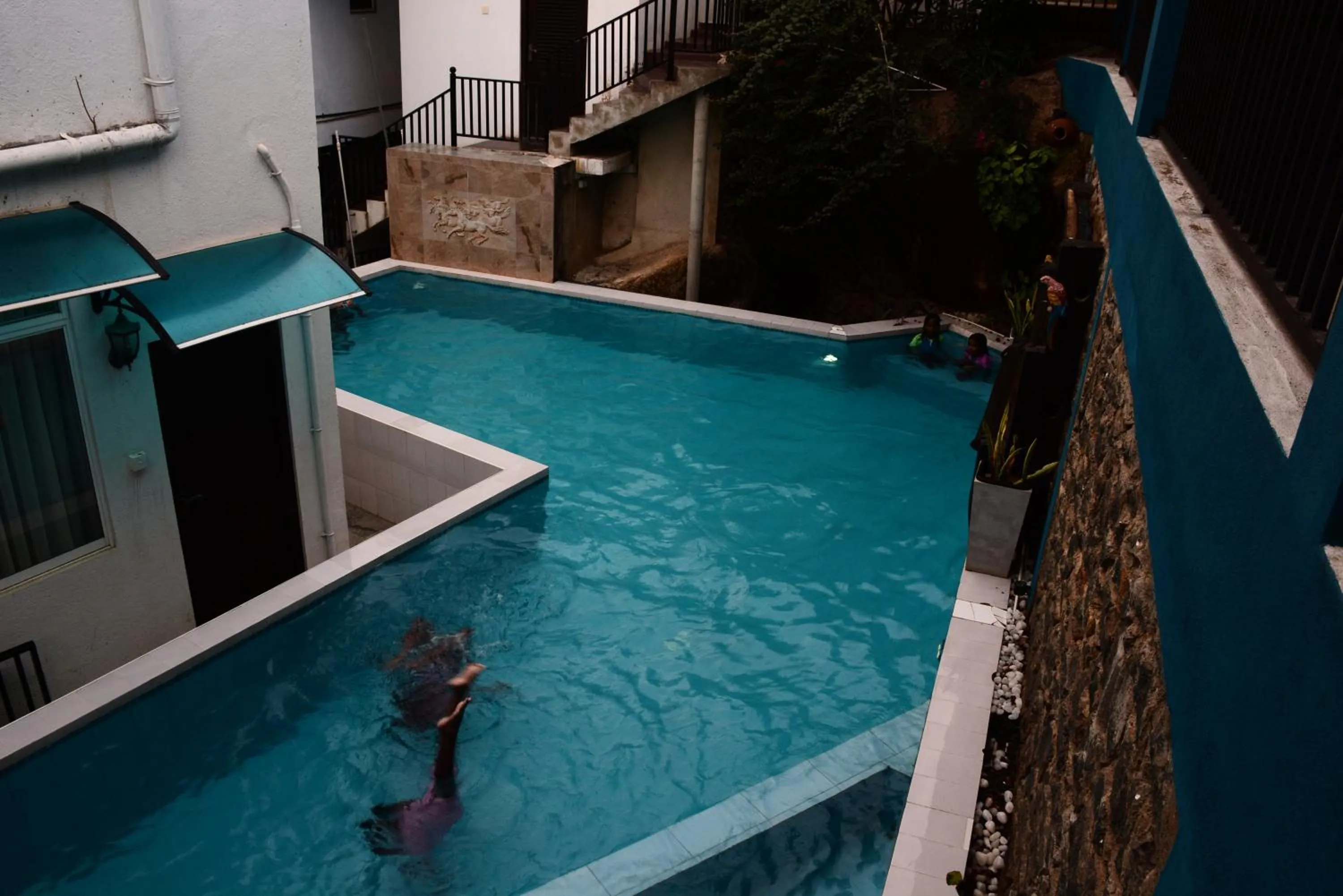 Swimming pool in Villa Baywatch, Rumassala