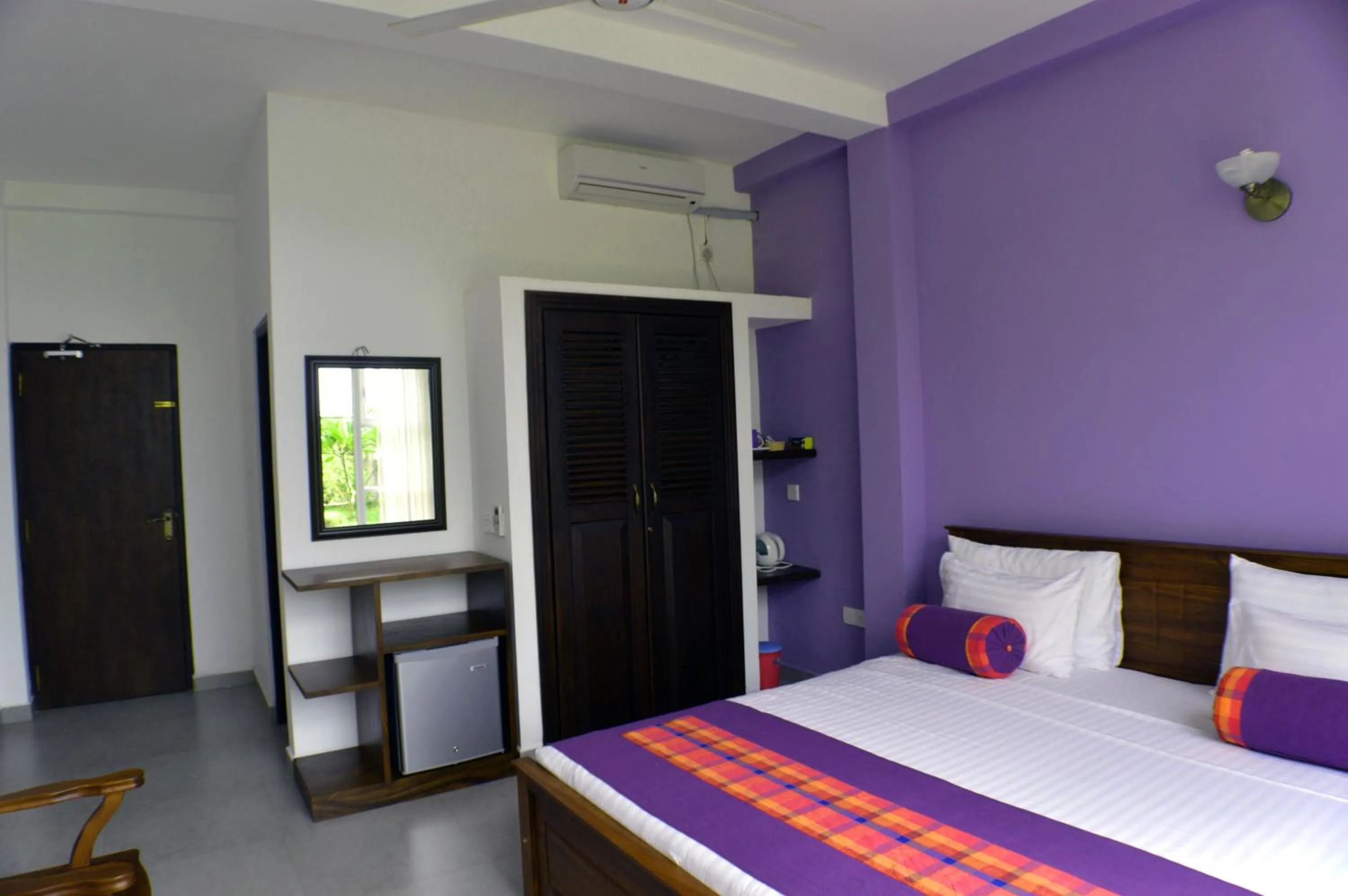 Bedroom, Bed in Villa Baywatch, Rumassala