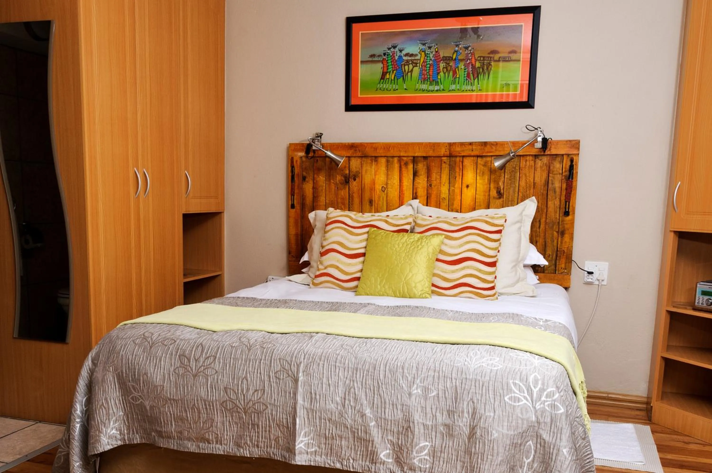 Bedroom, Bed in Country Park Guest House - Muldersdrift