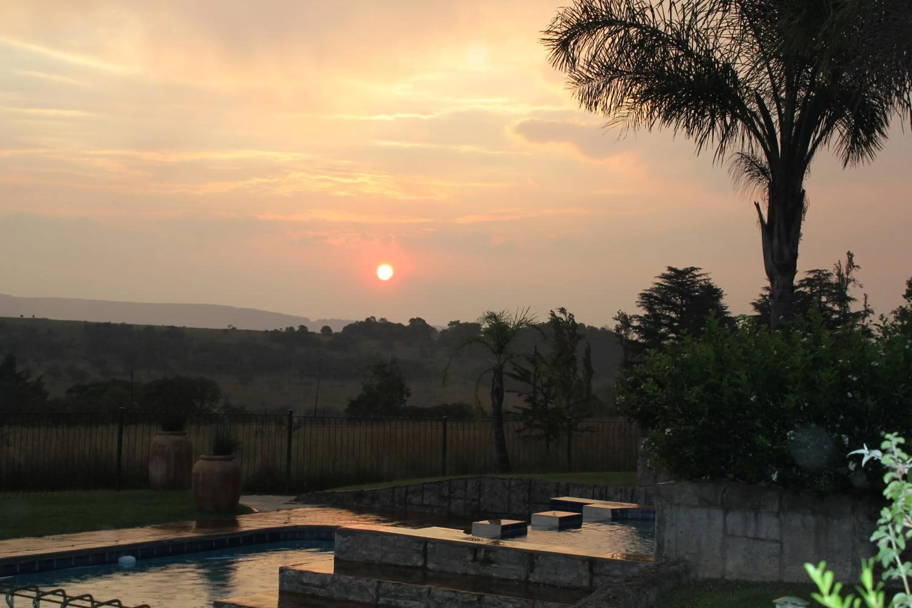 Mountain view in Country Park Guest House - Muldersdrift