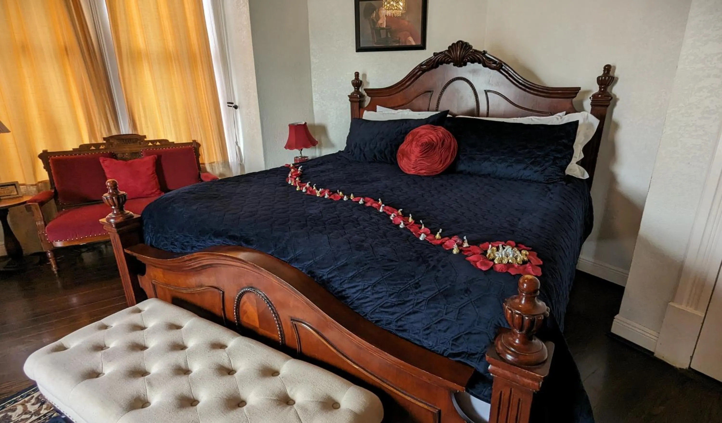 Bedroom, Bed in The 1890 Freeman House