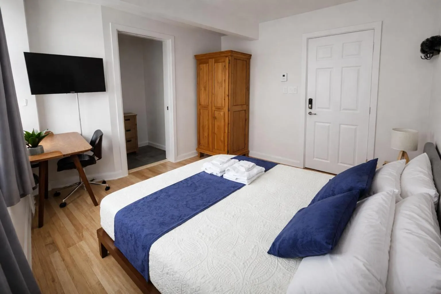 Bed in Auberge L'Orpailleur