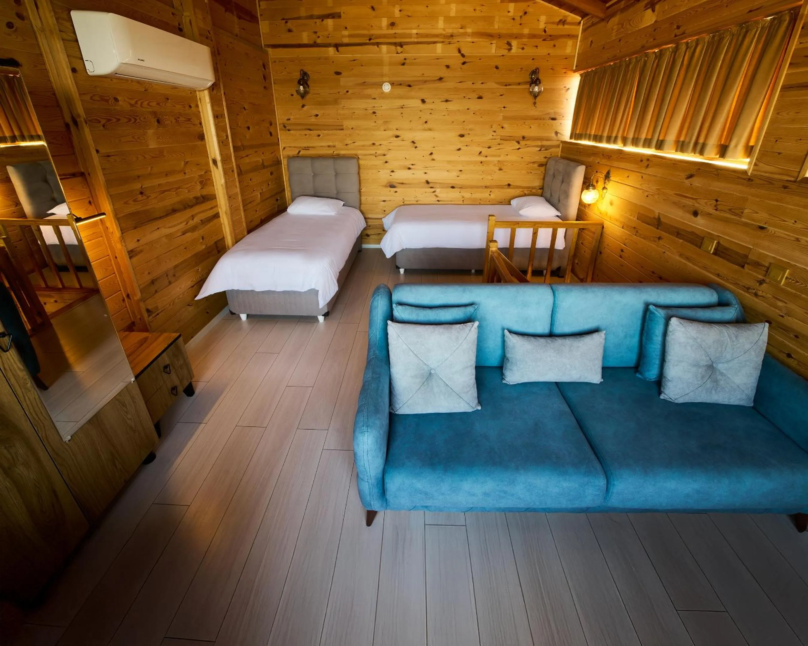 Living room, Bed in Sarı Köşk Hotel