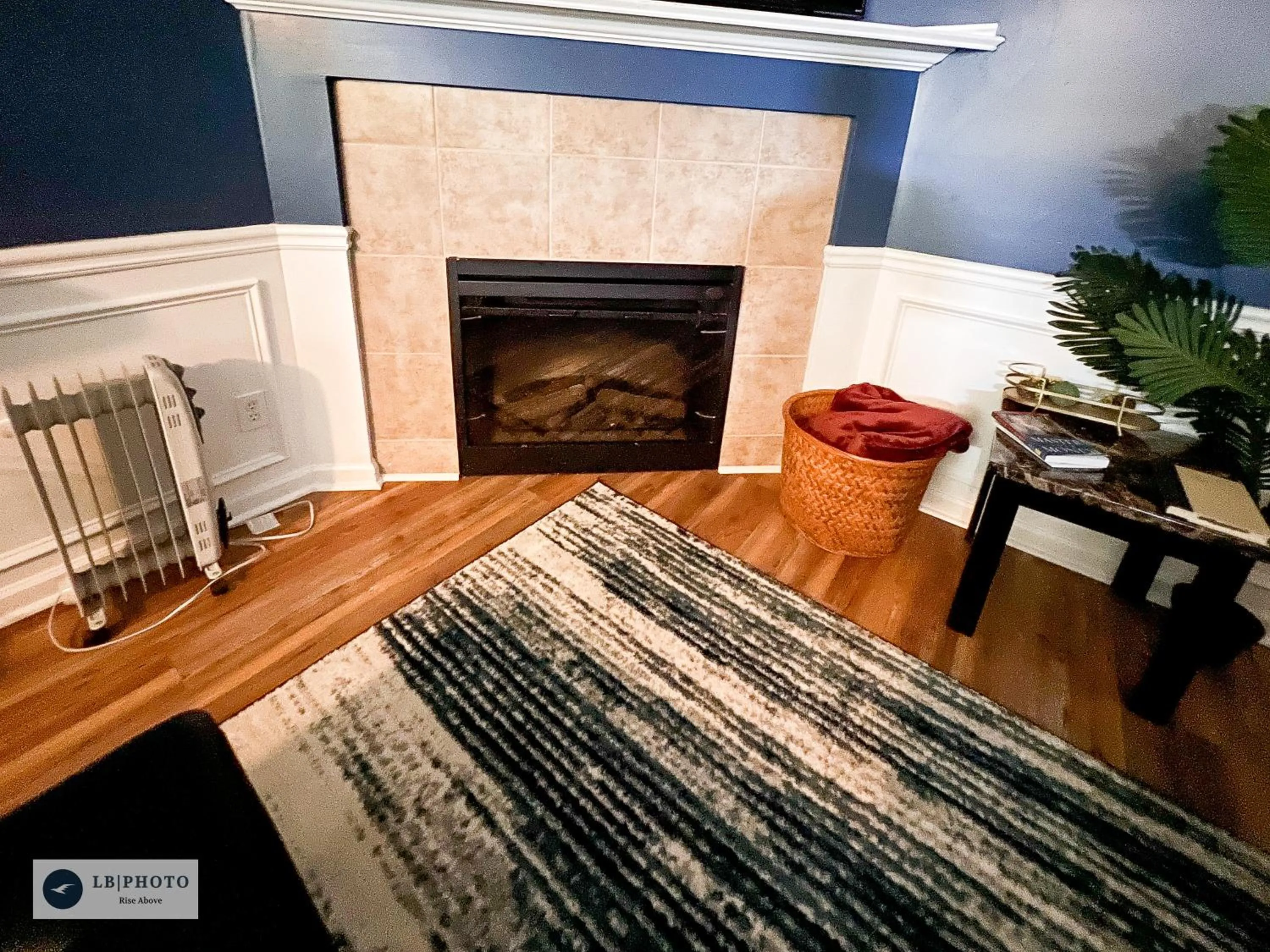 flat iron in 4 - Bed home with Cali King Bed, 12 mins to DTWN