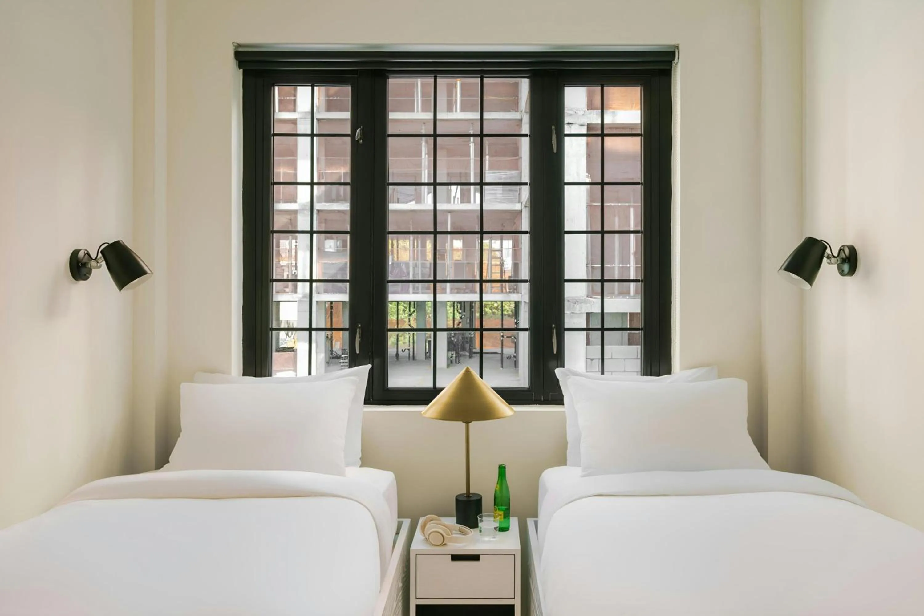 Bedroom, Bed in The Industrialist Hotel Gowanus Brooklyn, Sonder by Marriott Bonvoy