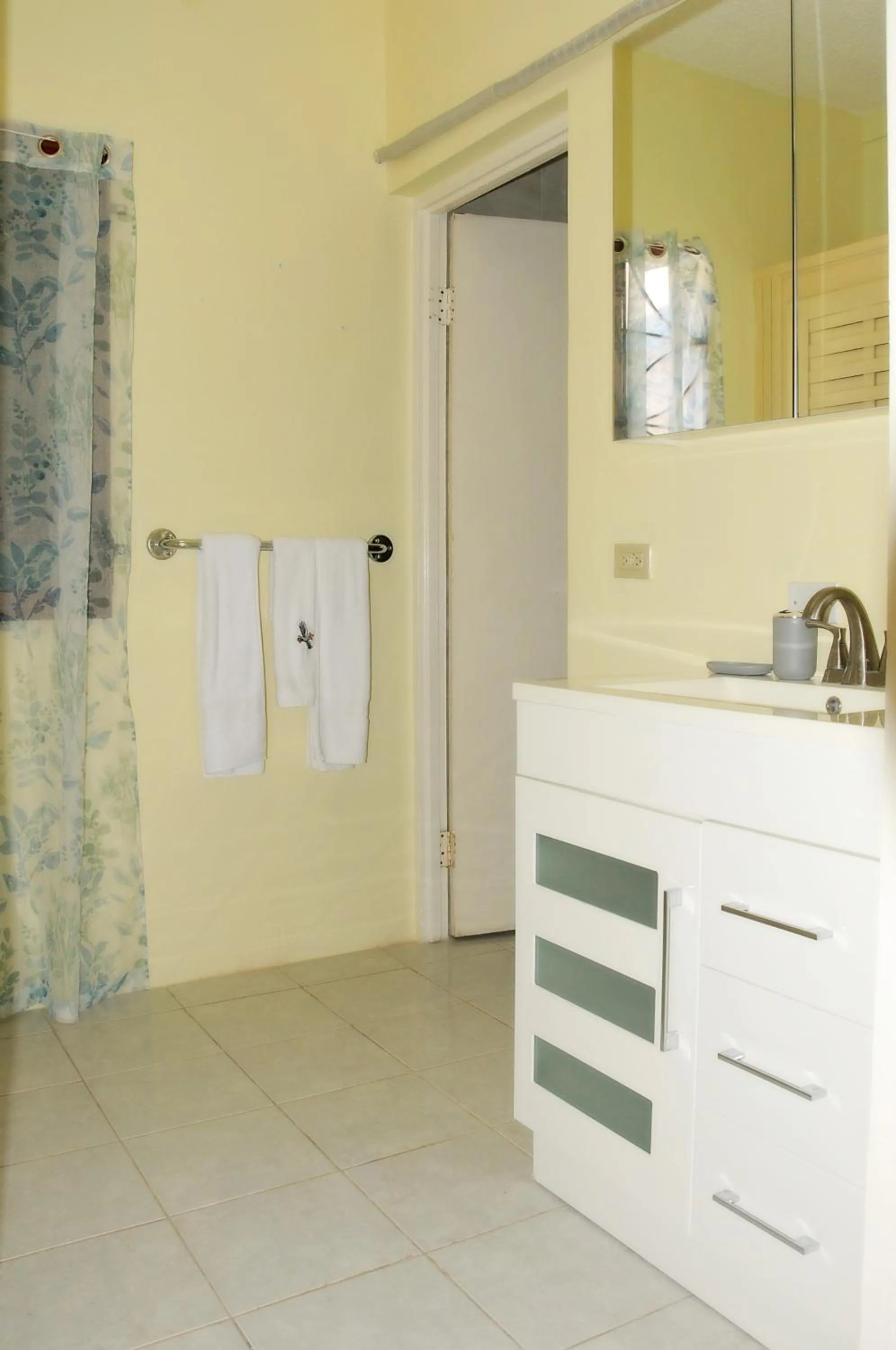 Bathroom in Vision with Dreams VIlla