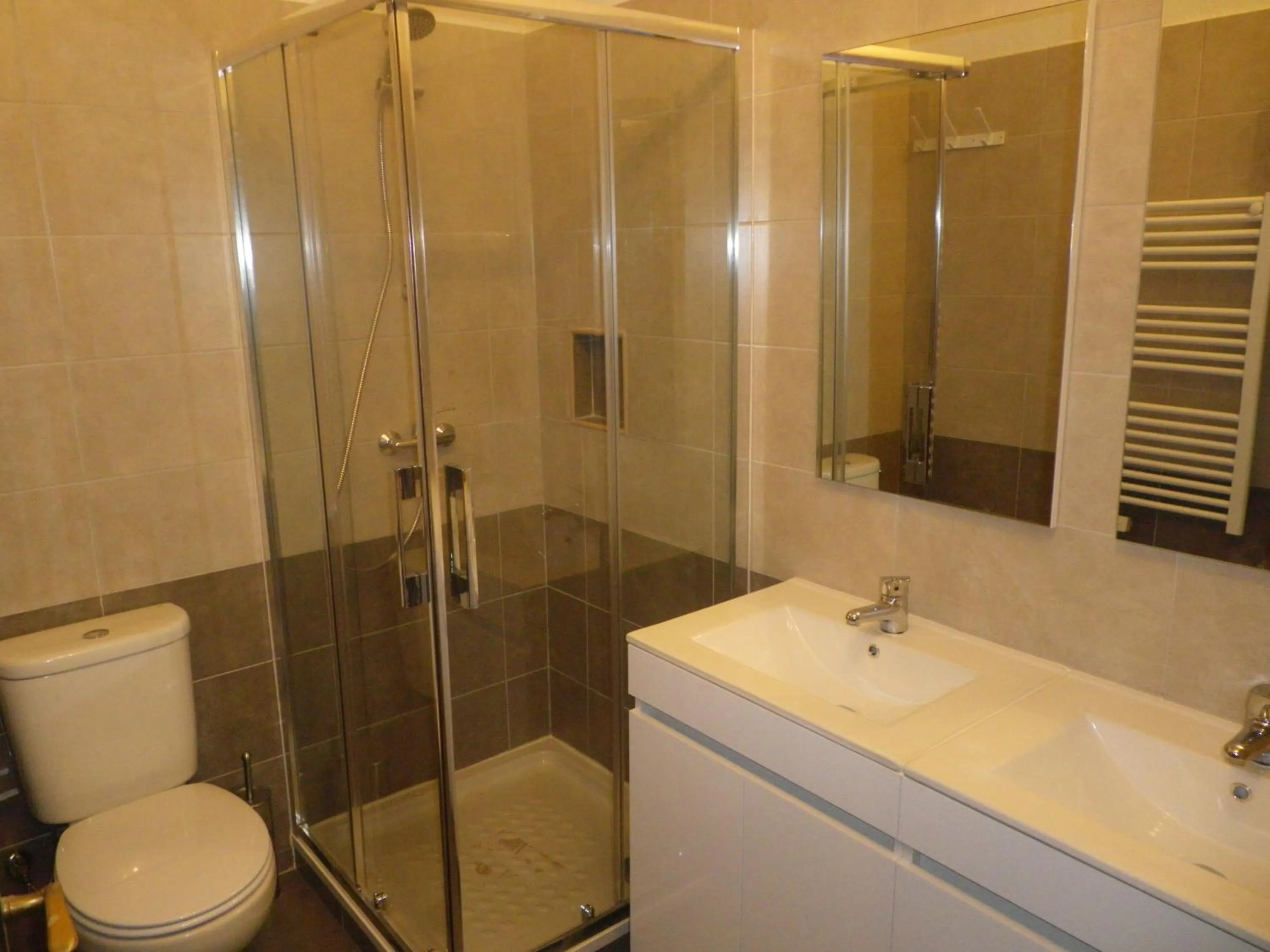 Bathroom in Casa da Bica Gondesende