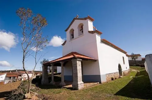 Nearby landmark in Casa da Bica Gondesende