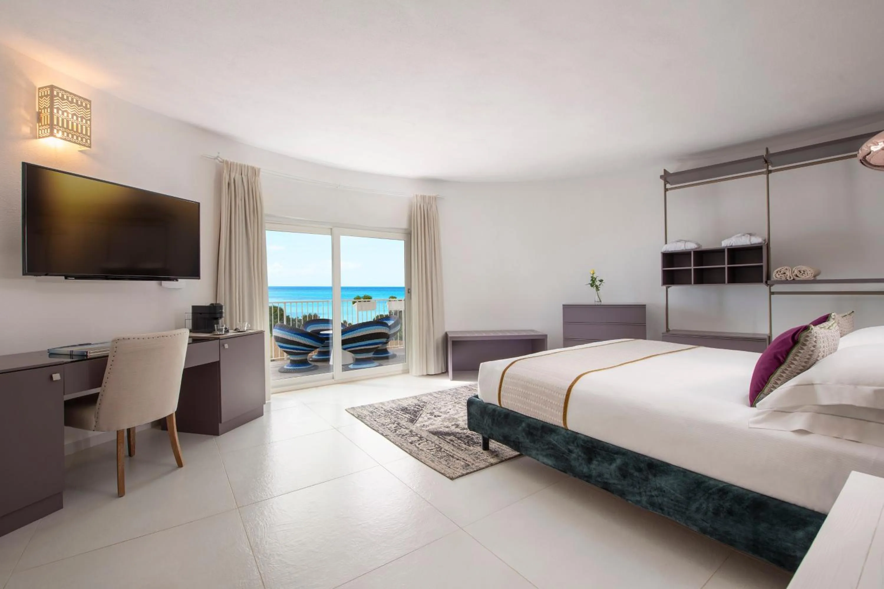 Bed in Villa Escargot Luxury in Costa Rei Beach