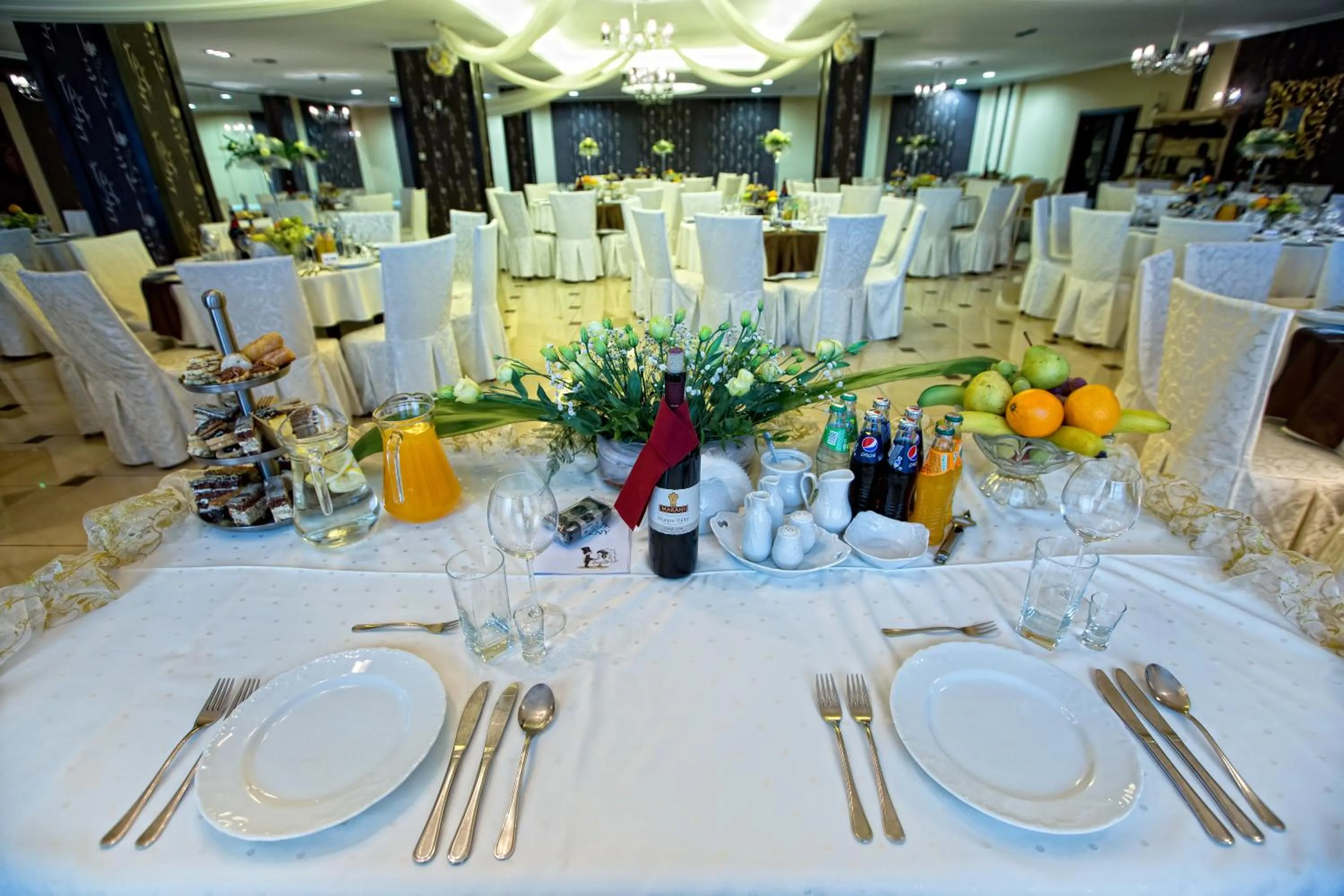 Restaurant/places to eat in Hotel Gold