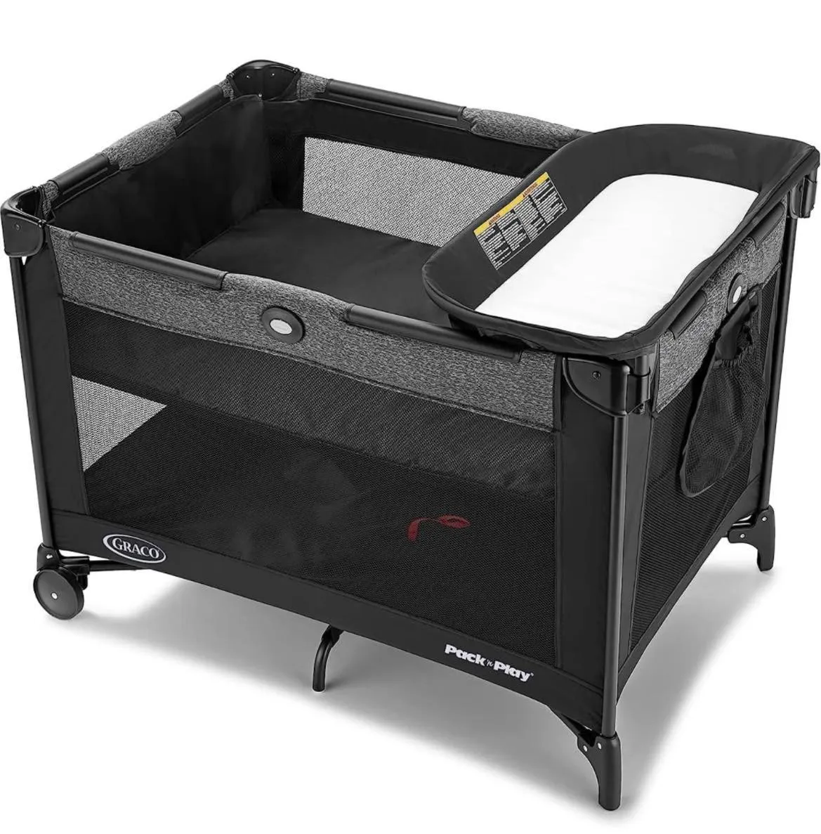 cot in Cozy 2beds,2baths, free parking at Waikiki Beach