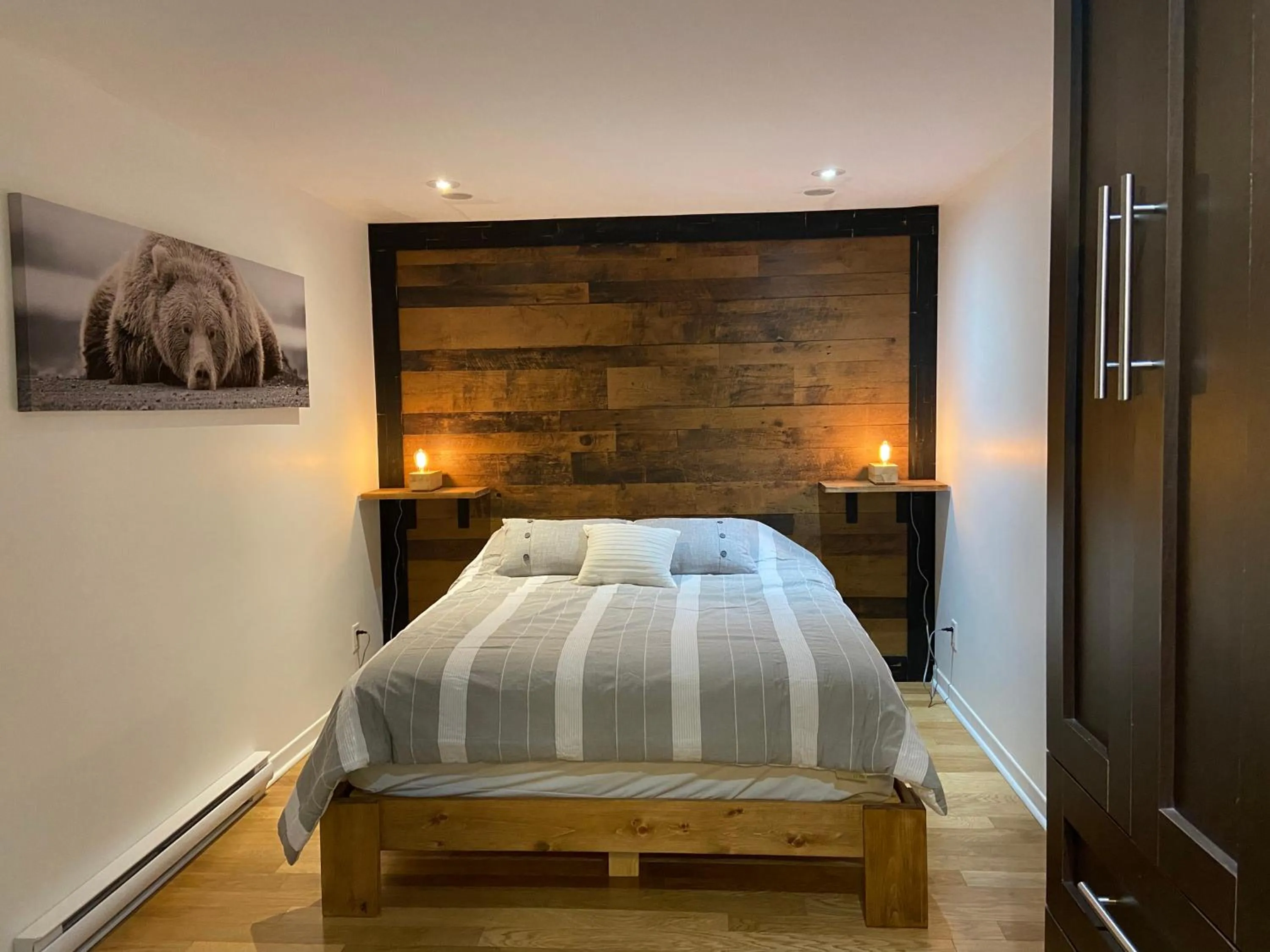 Bed in Condo Hotel Au pied du Mont Orford