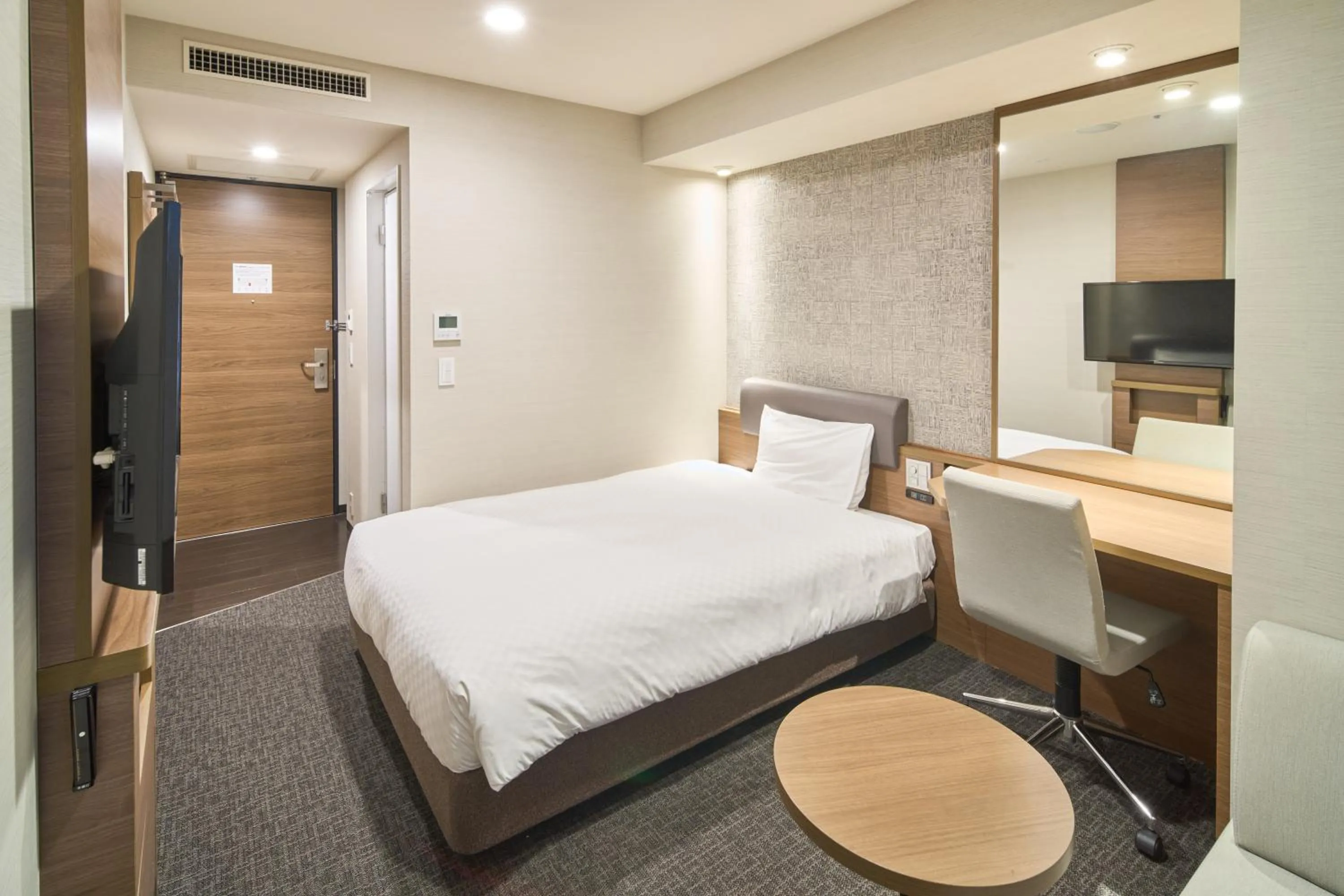 Photo of the whole room, Bed in Via Inn Abeno Tennoji