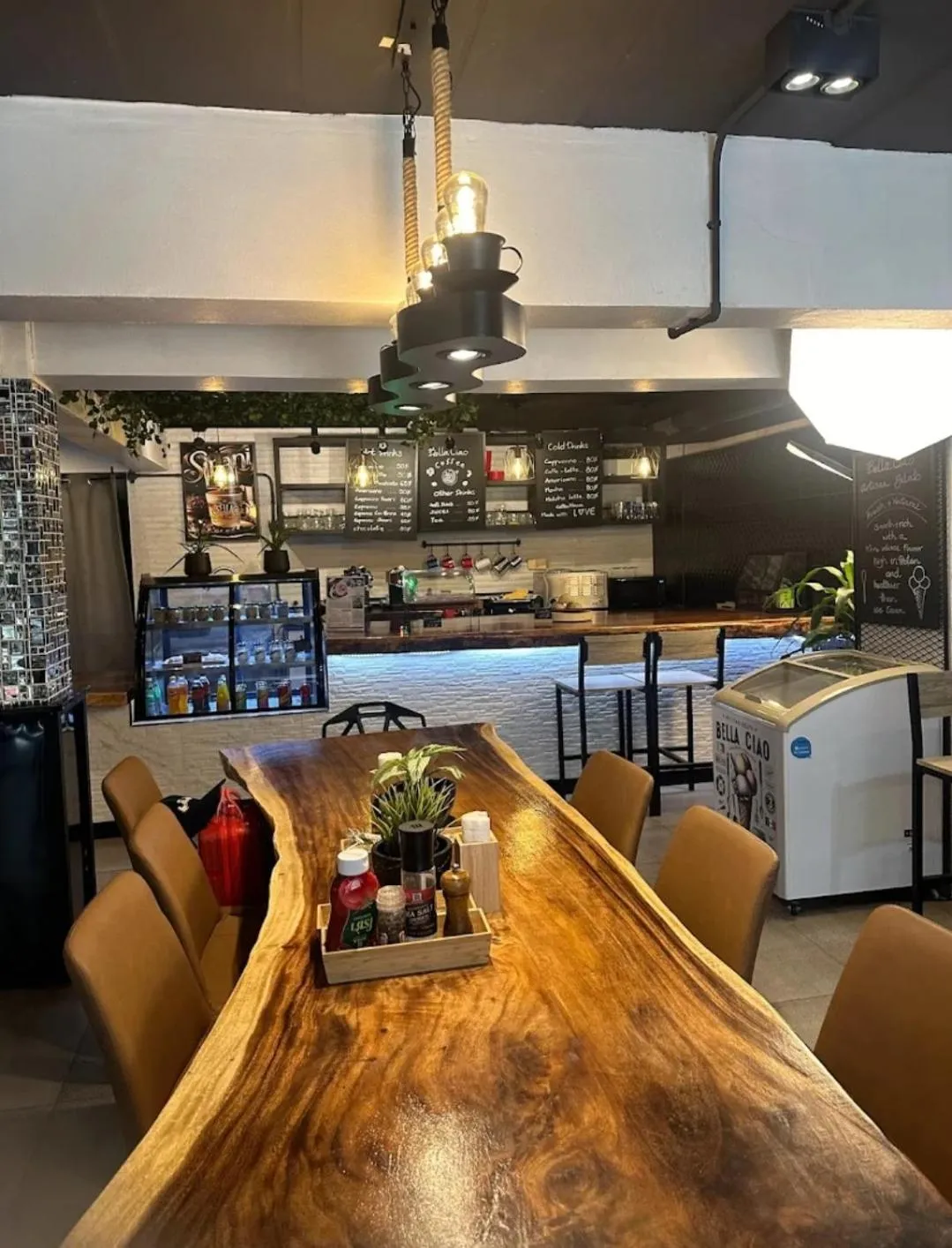 Lounge or bar in Bella Ciao