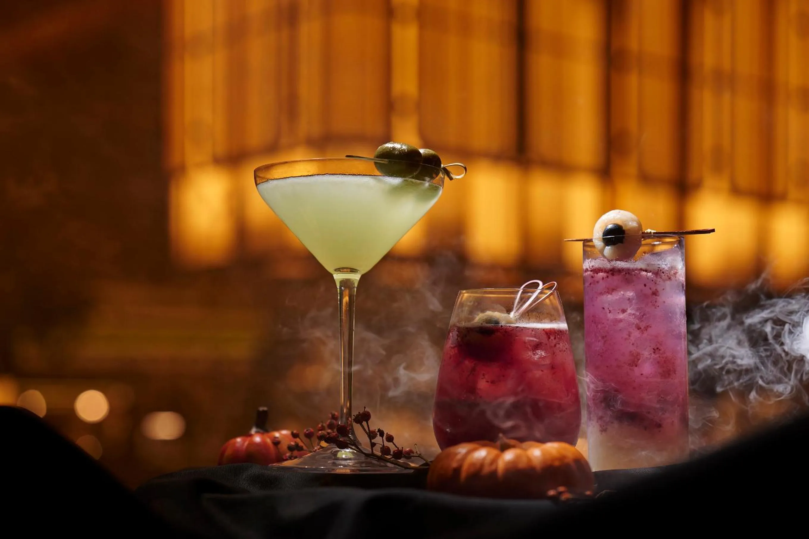 Lounge or bar in The Fullerton Ocean Park Hotel Hong Kong