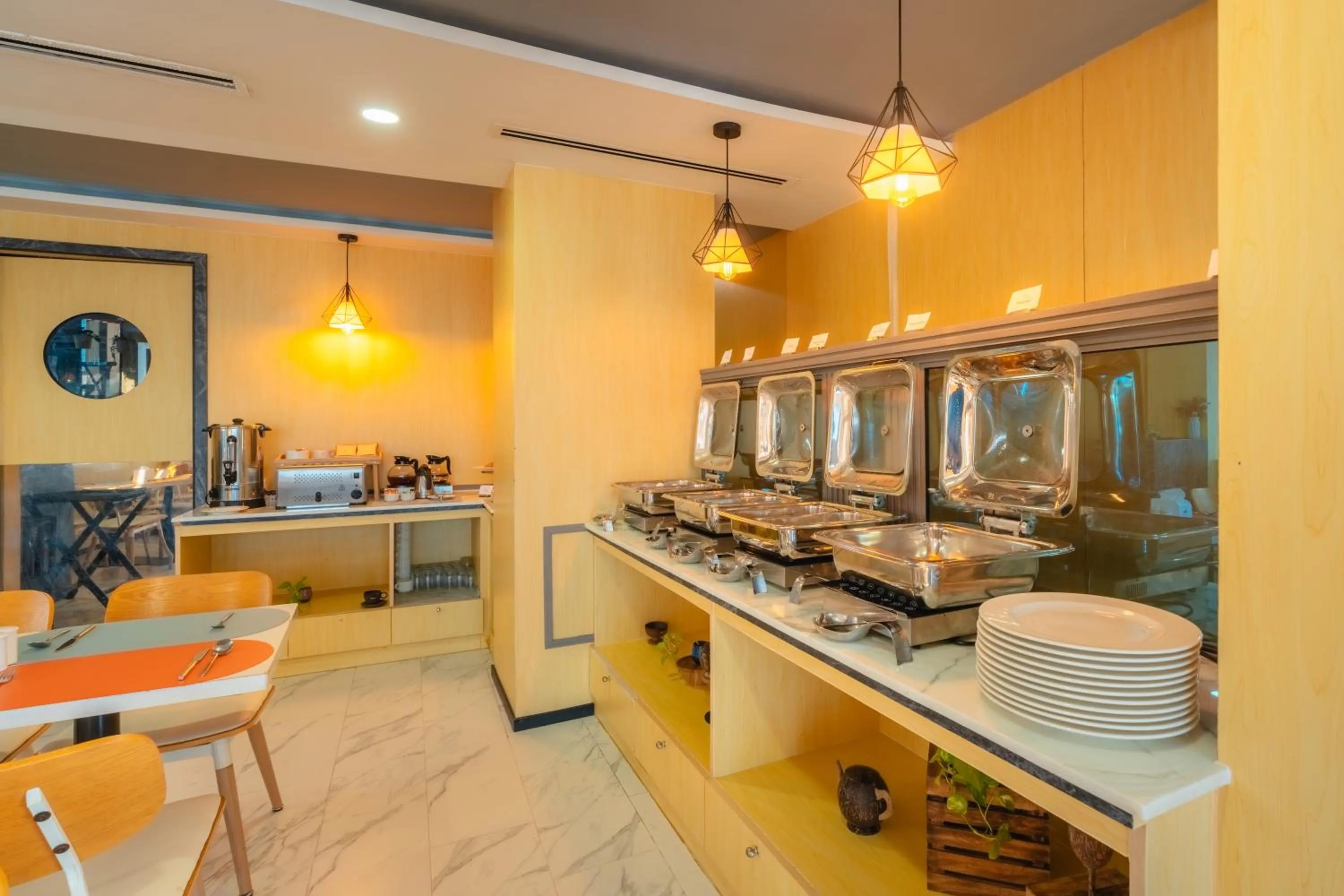 Restaurant/places to eat in Swarn by Hawks Hotels Kamadhoo Baa Atoll