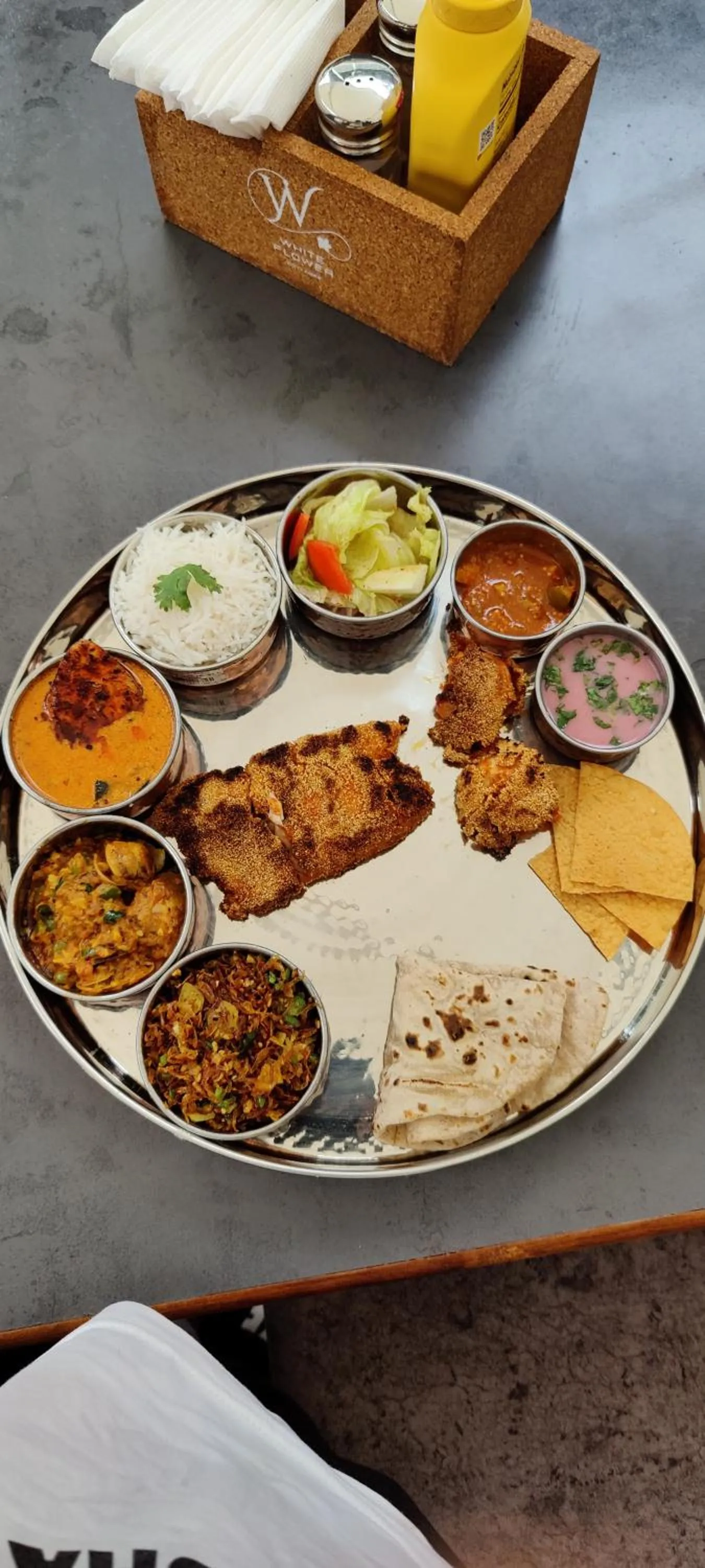 Restaurant/places to eat in Whiteflower Cottages Vagator