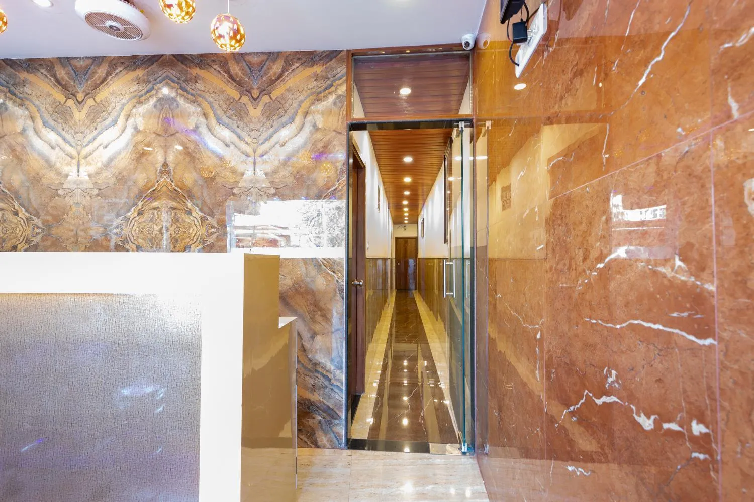 Facade/entrance in Hotel Royal Park