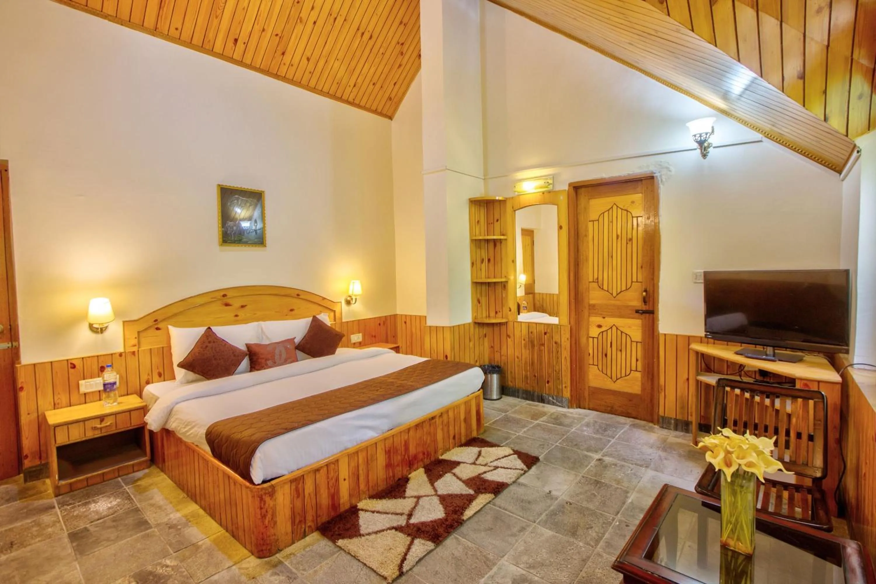 Bed in PARADISE-The Whitehouse Cafe