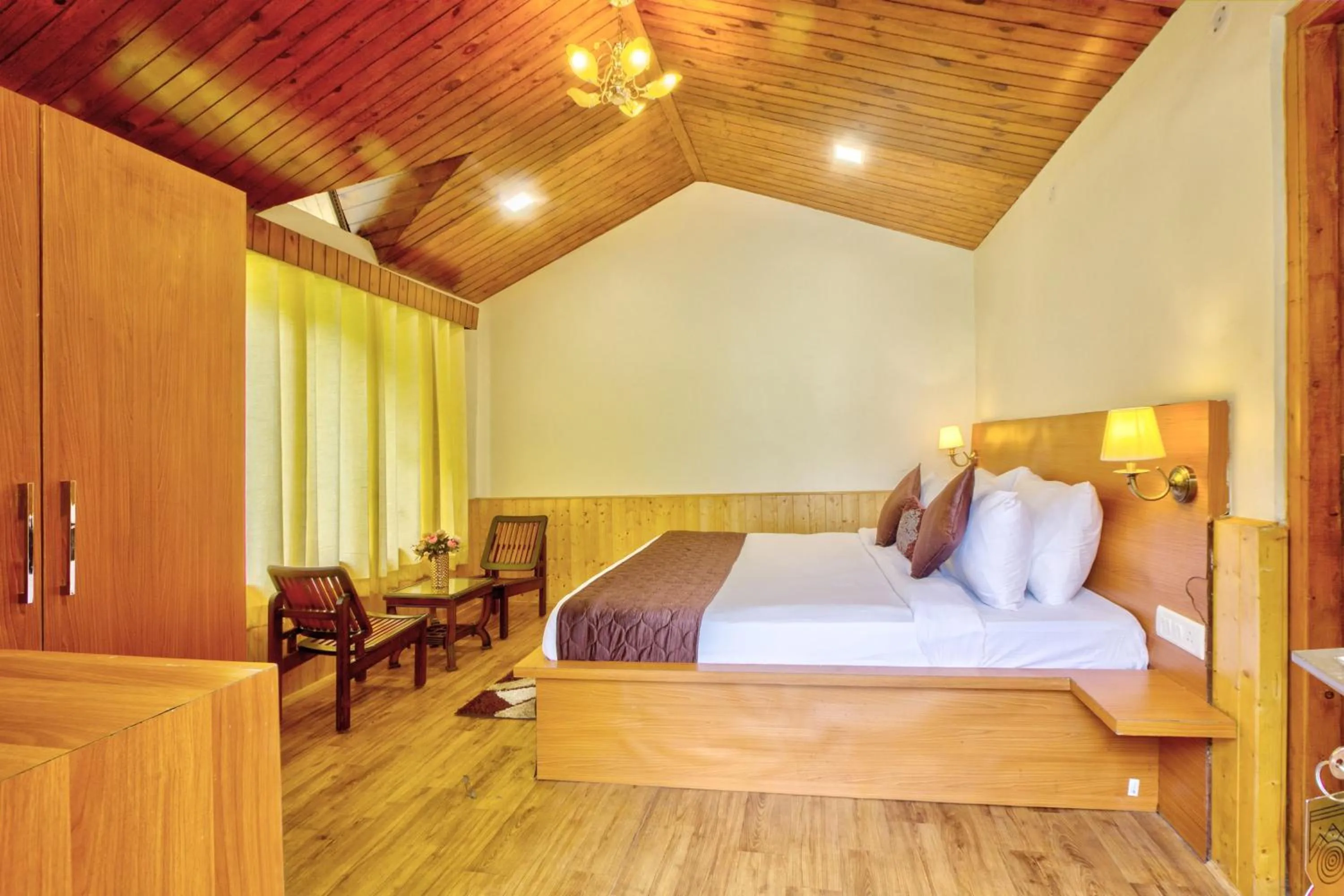 Bed in PARADISE-The Whitehouse Cafe