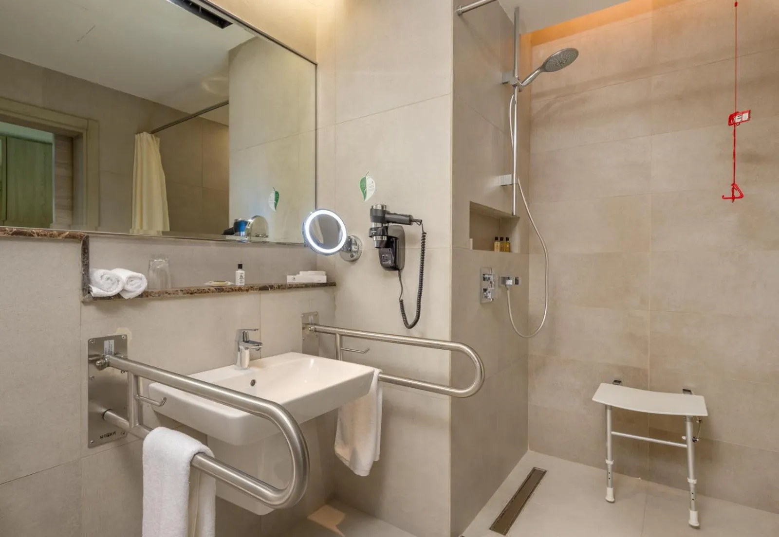 Shower in Citadines Abha