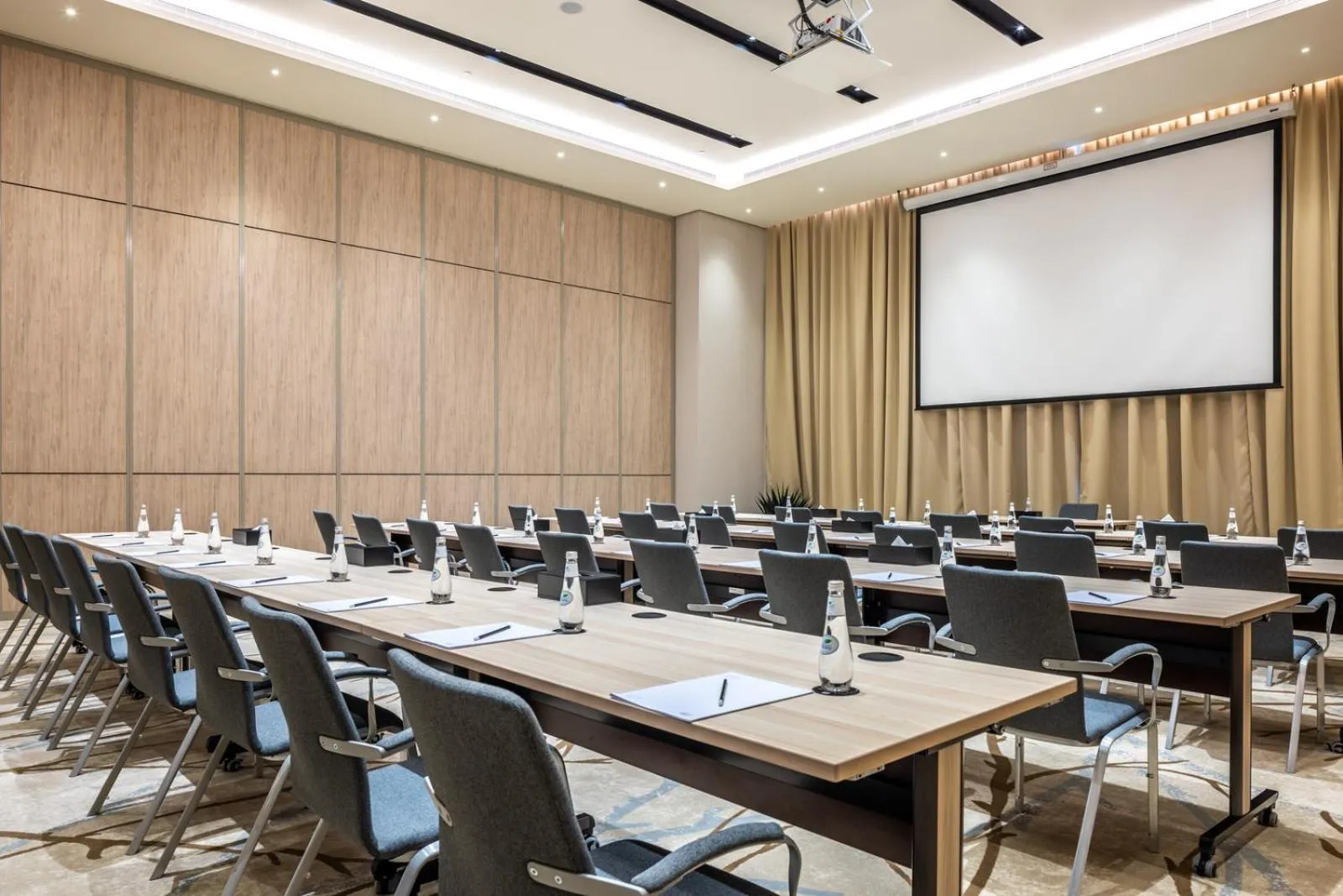 Meeting/conference room in Citadines Abha