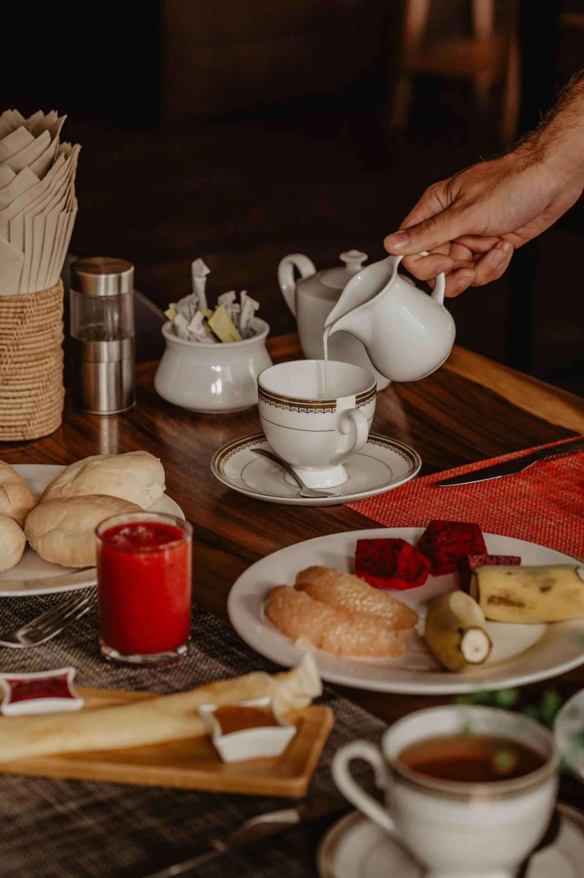 Breakfast in La Bastide de Caro