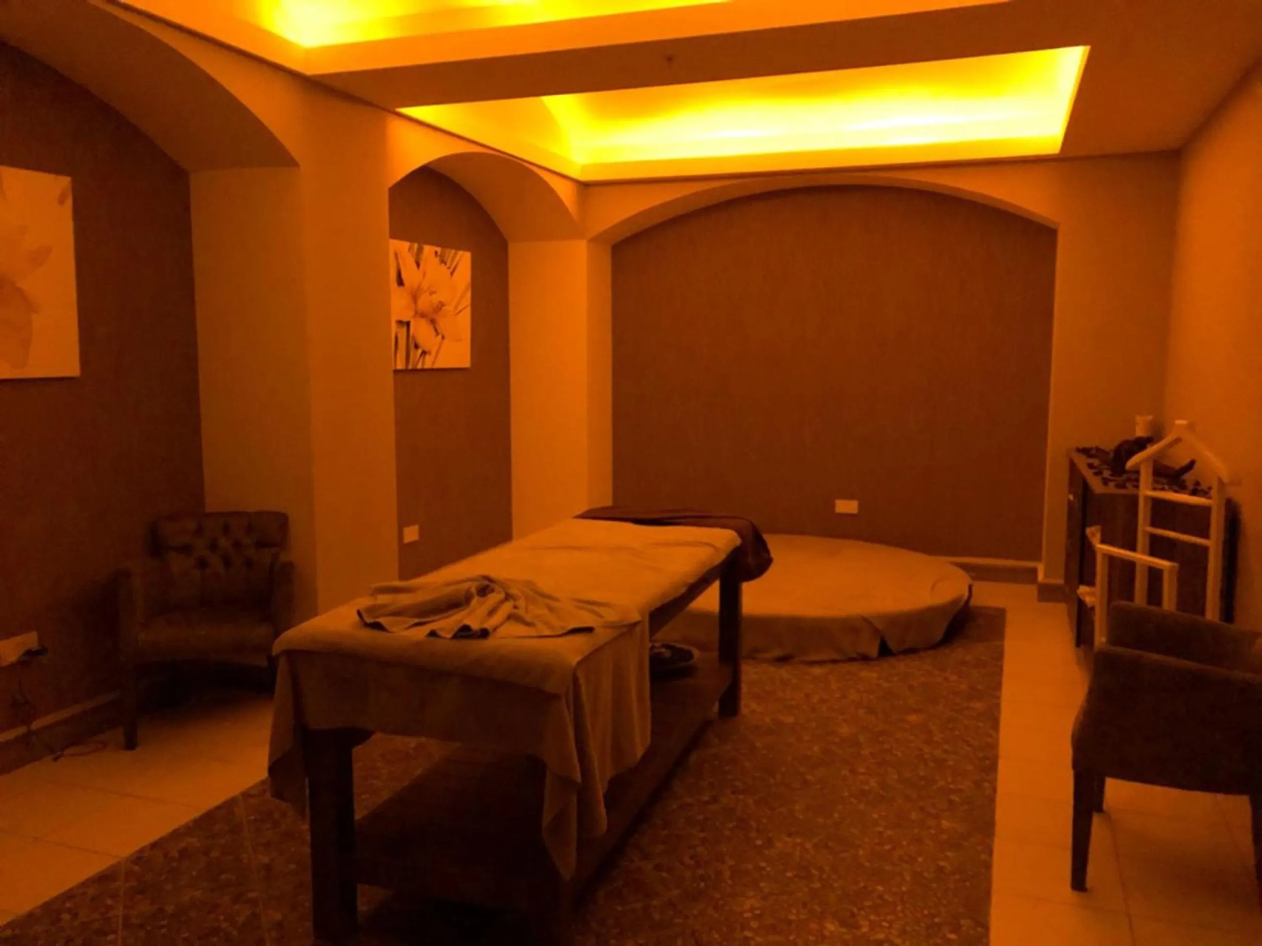 Massage in Jasmine Court Hotel & Casino