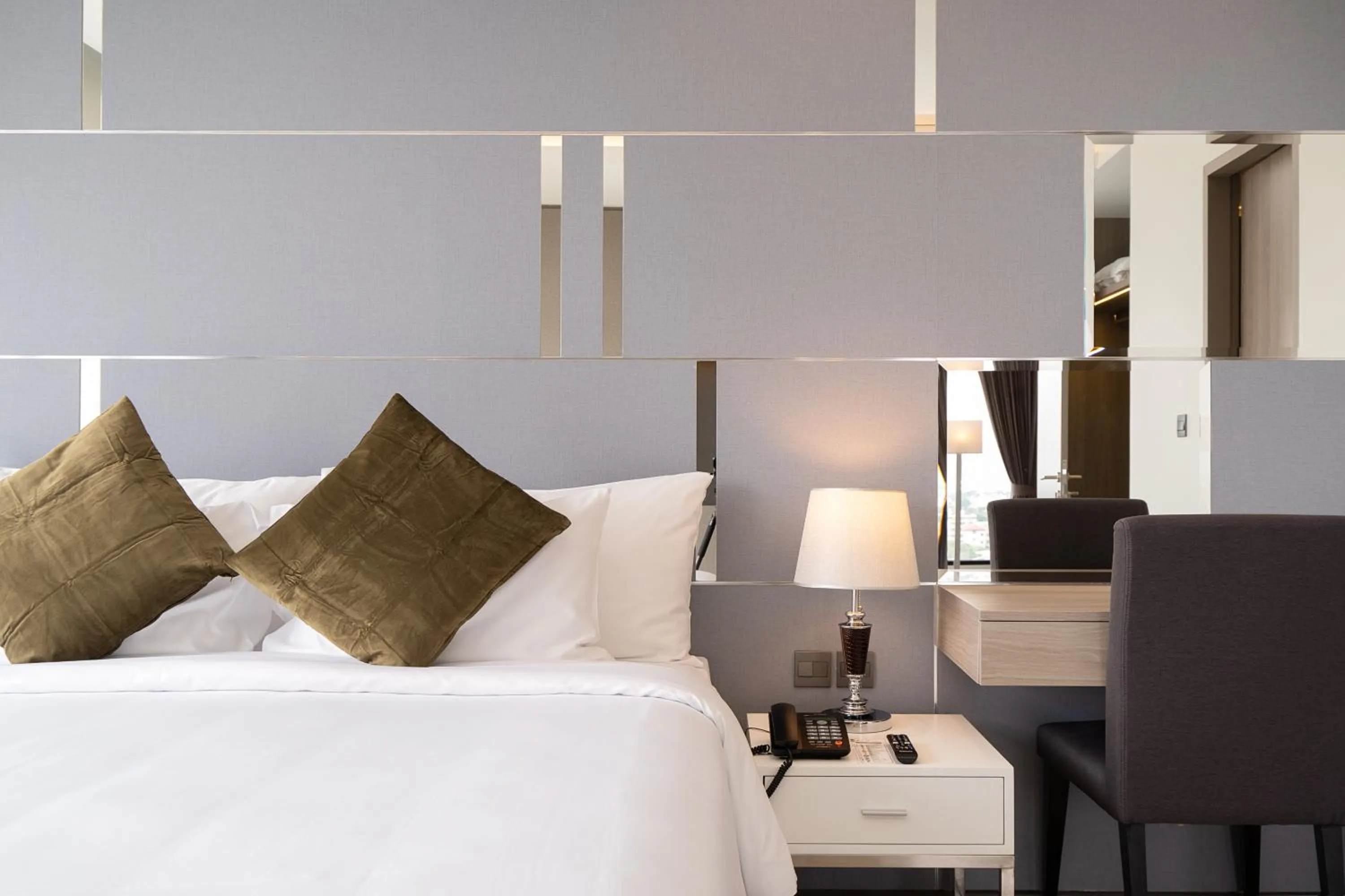 Photo of the whole room, Bed in Thaya Hotel Bangkok