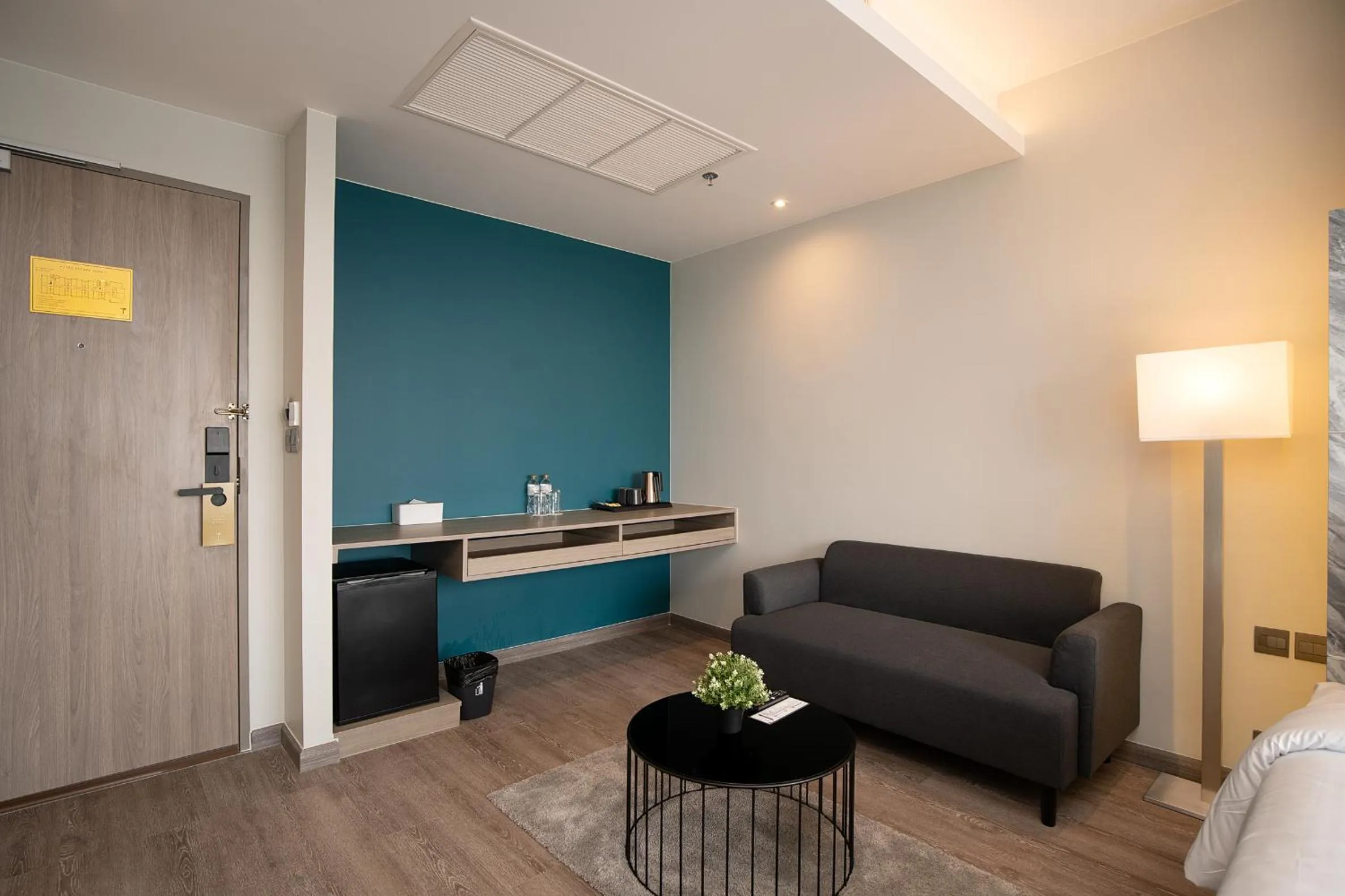 Coffee/tea facilities in Thaya Hotel Bangkok