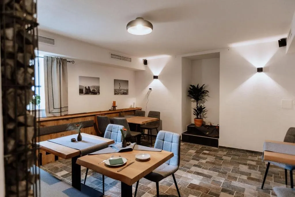 Breakfast in Das Schutzhaus-Bed and Breakfast-Dein Basislager im Salzkammergut