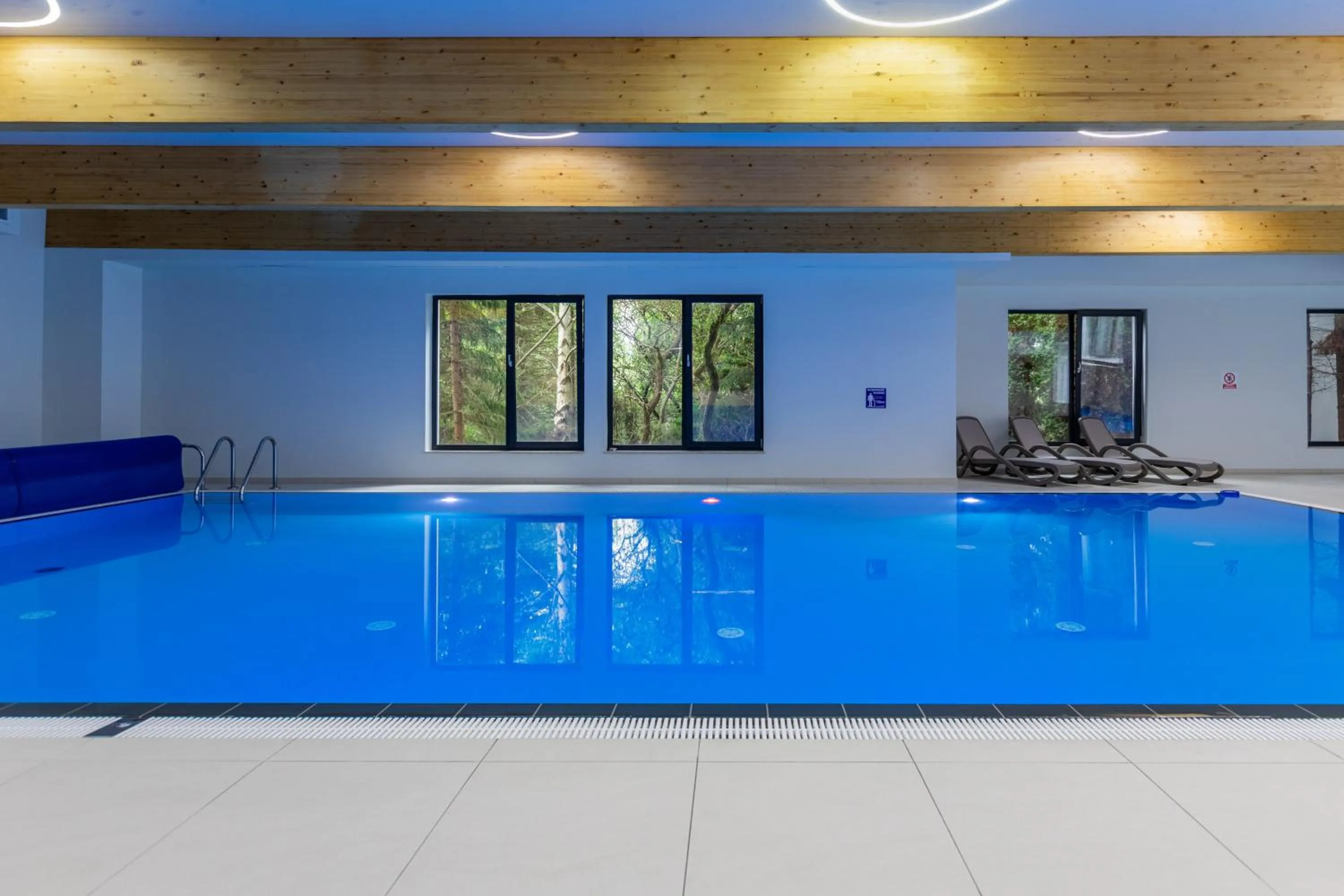 Swimming pool in Seaside Apartamenty Dominikana I Sianożęty Basen&Jakuzzi&Parking